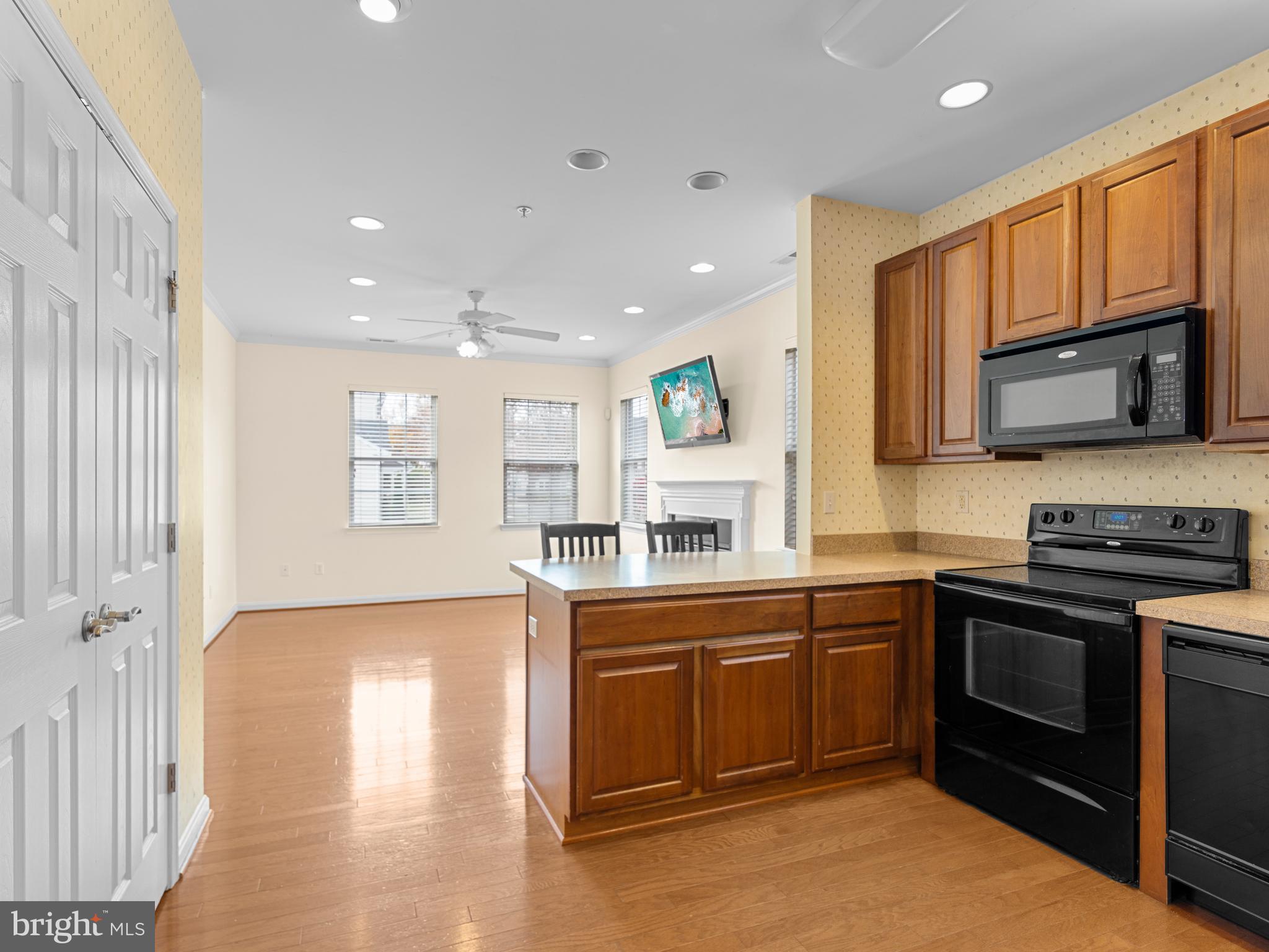 DOUGLASS LANDING - Residential