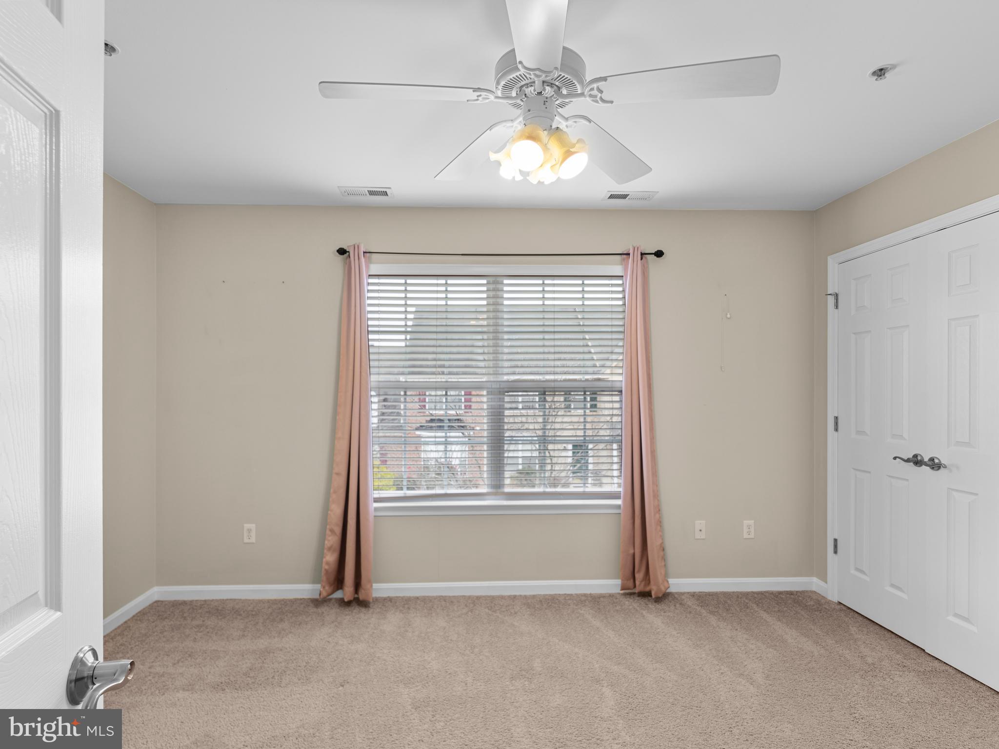 DOUGLASS LANDING - Residential