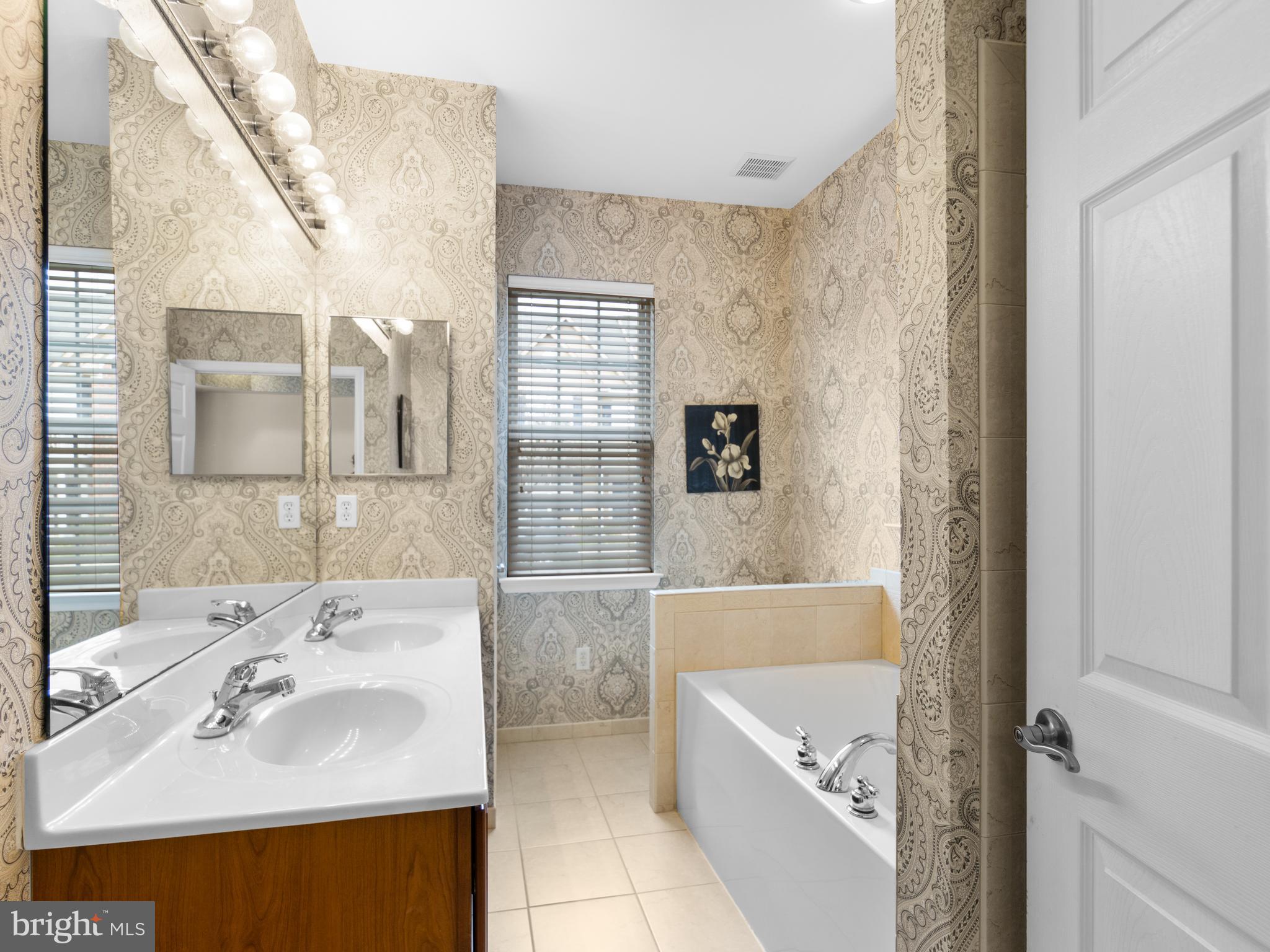 DOUGLASS LANDING - Residential