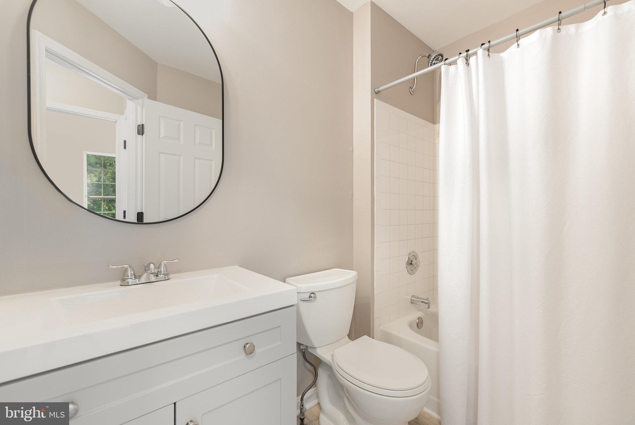 VILLAGE OF THOMAS RUN - Residential