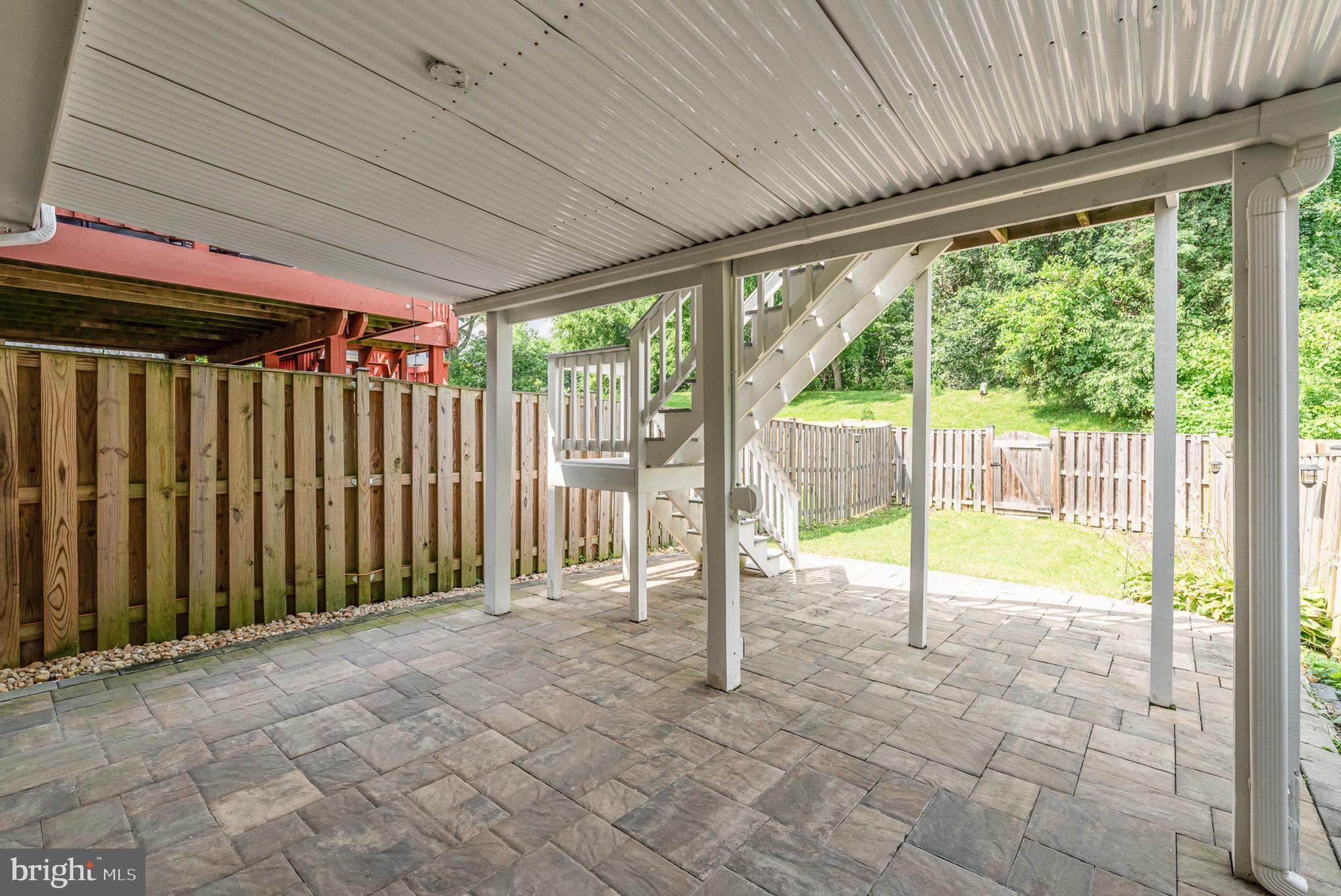 VILLAGE OF THOMAS RUN - Residential