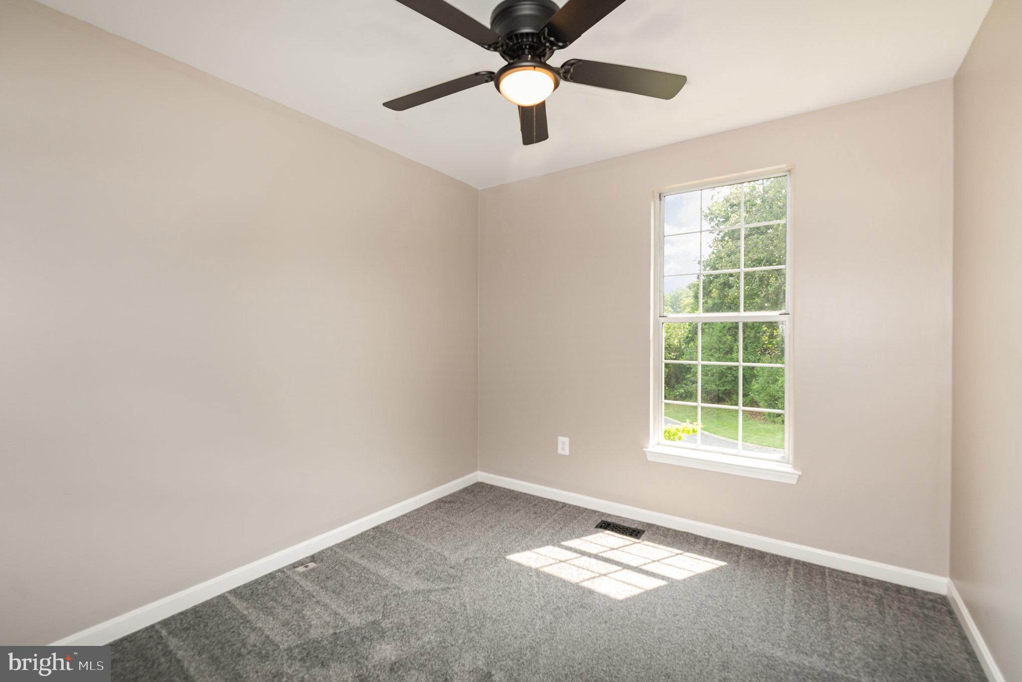 VILLAGE OF THOMAS RUN - Residential