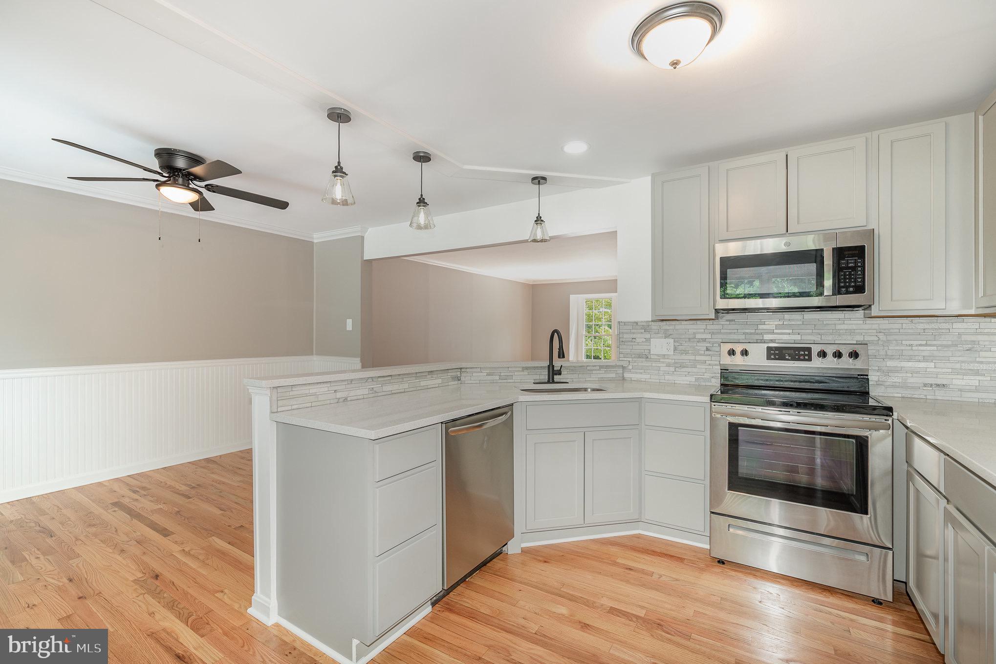 VILLAGE OF THOMAS RUN - Residential