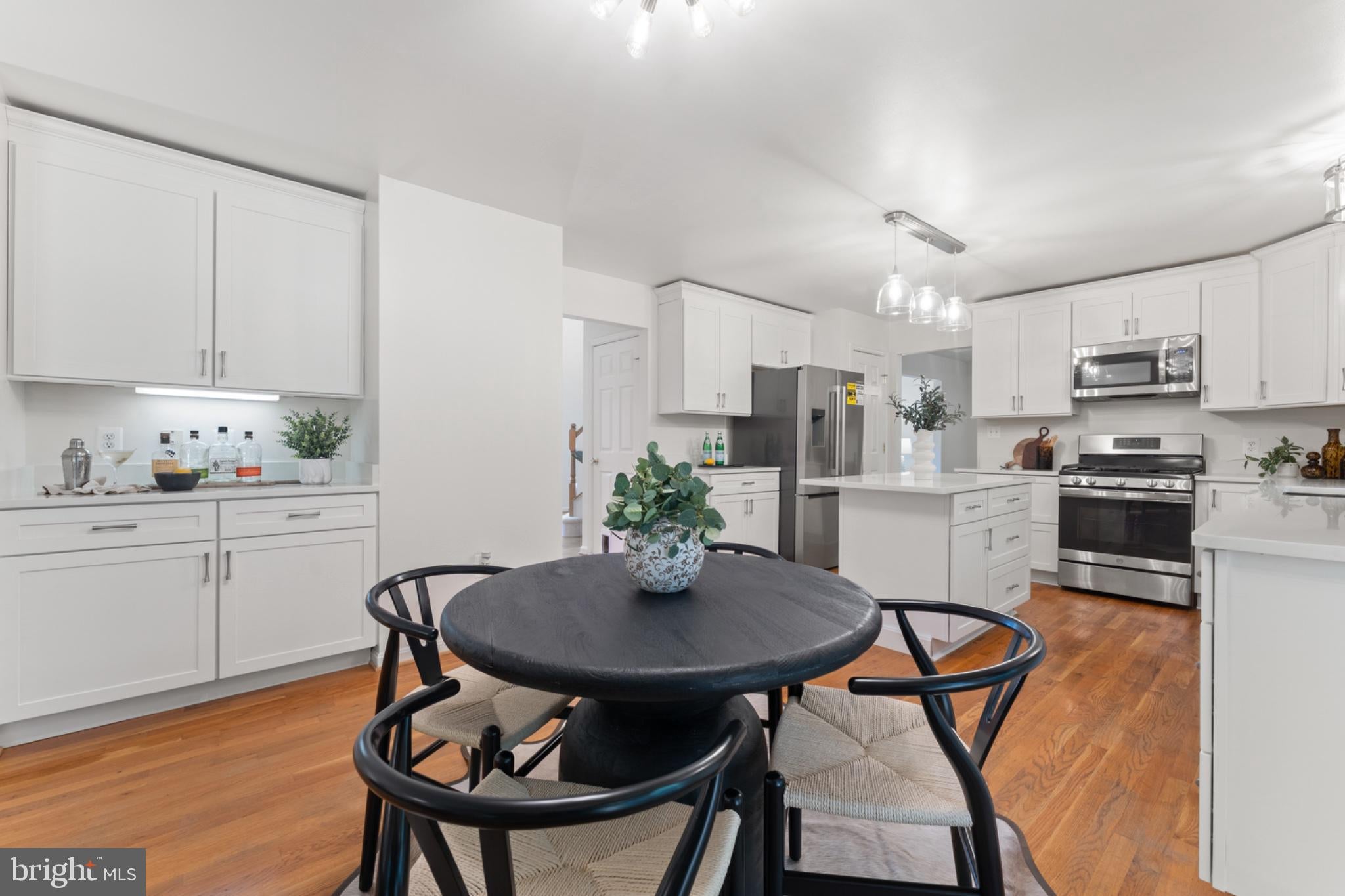 10105 COTTER COURT