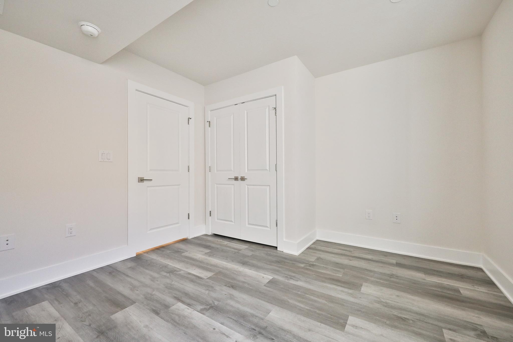 SOUTH KENSINGTON - Residential