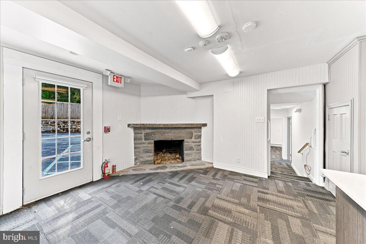 949 Youngs Ford Rd, Gladwyne, PA 19035