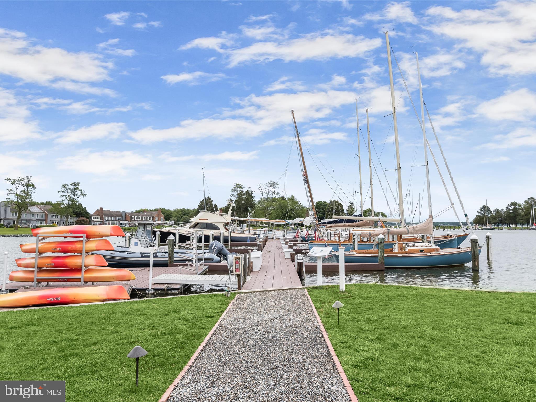 RIO VISTA - Residential