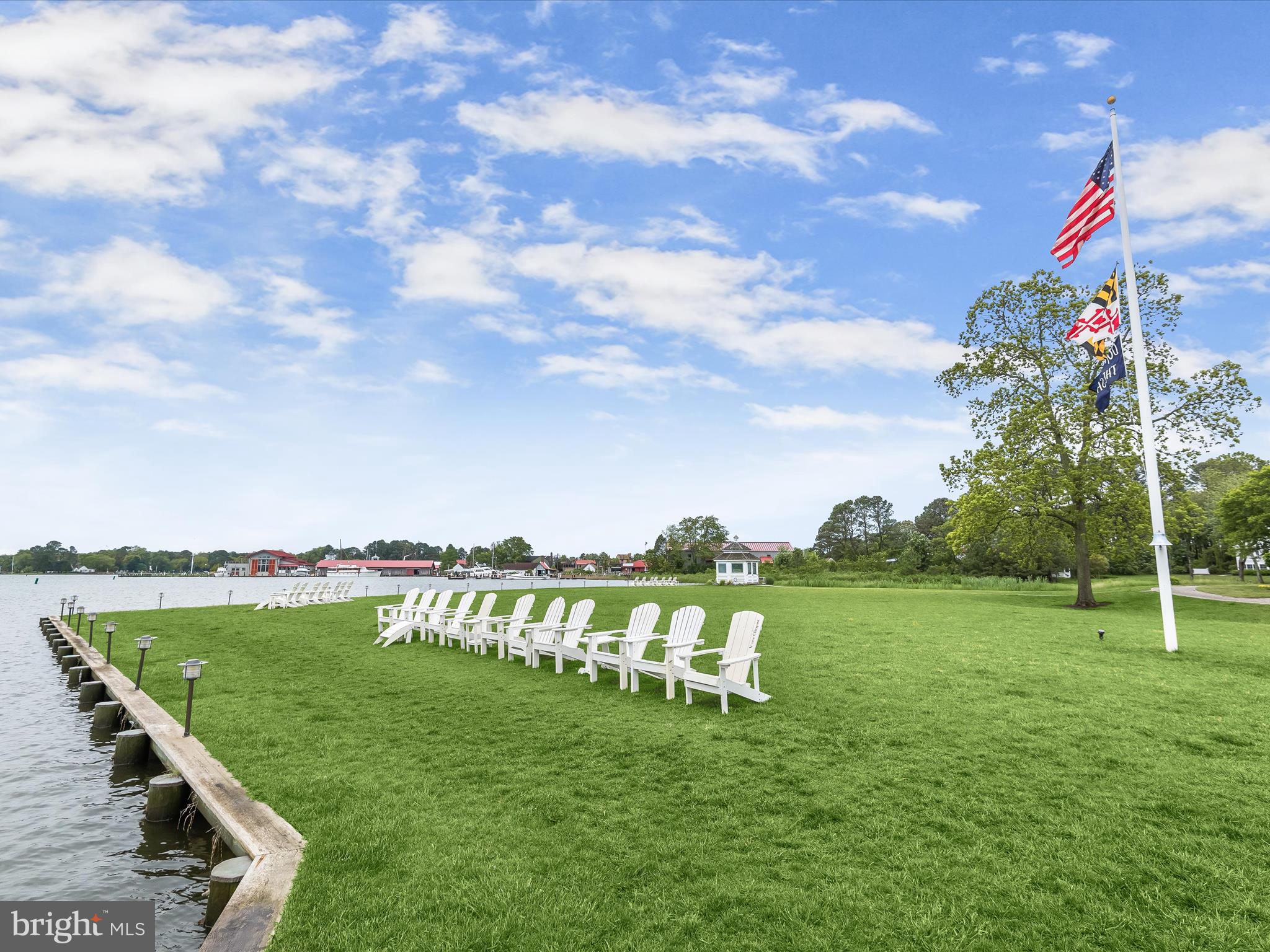 RIO VISTA - Residential