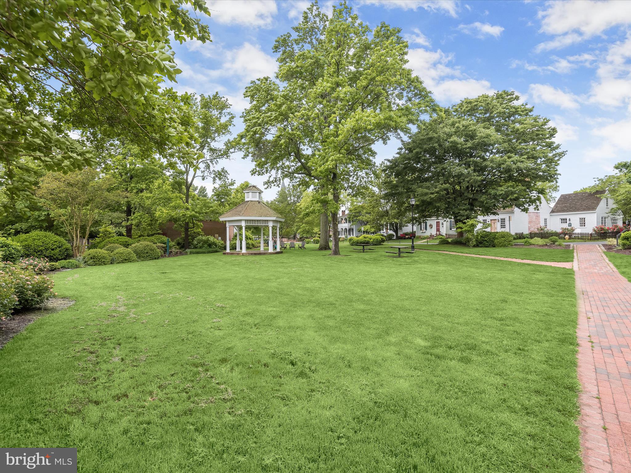 RIO VISTA - Residential