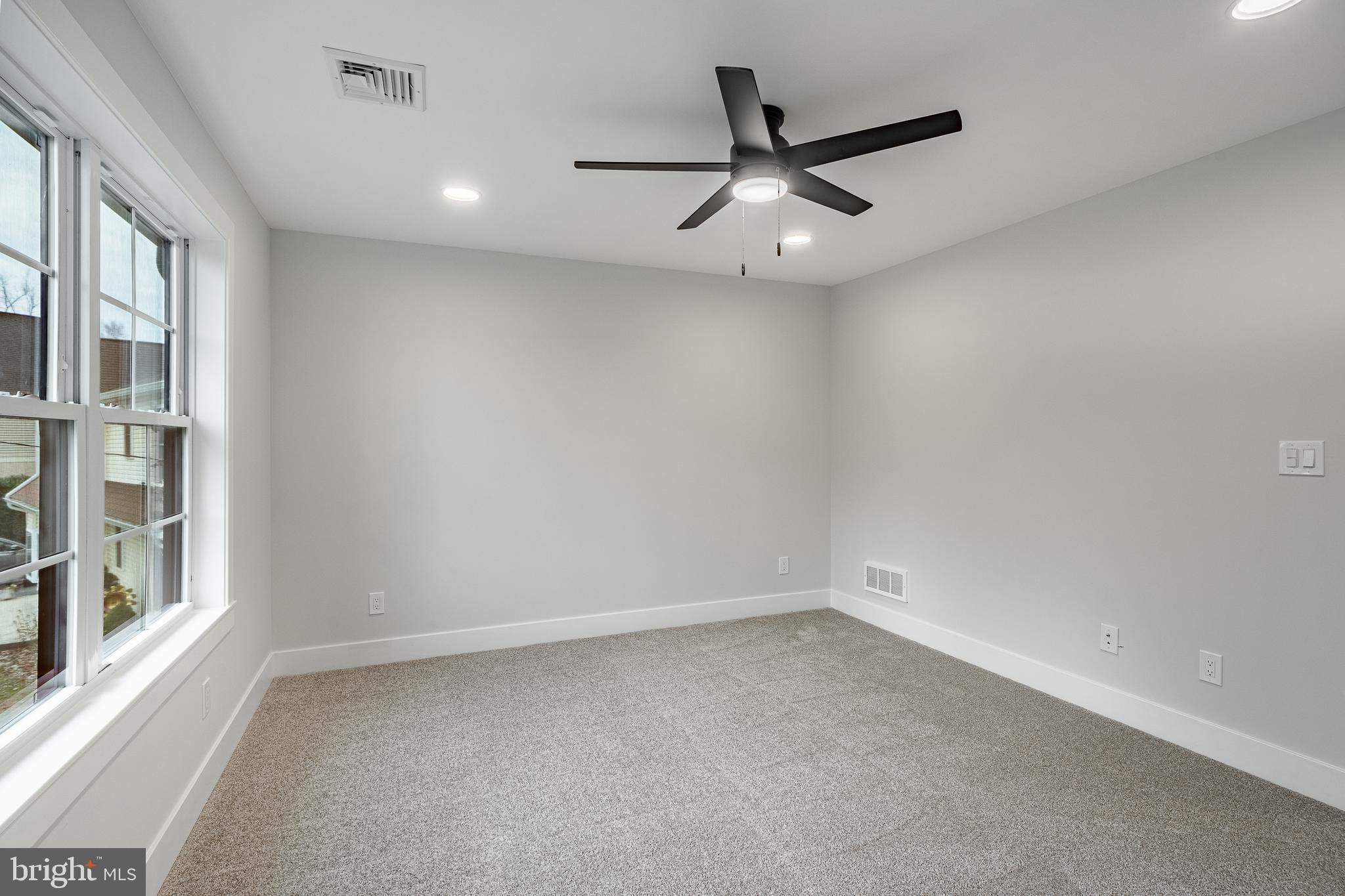 STENNING HILLS - Residential