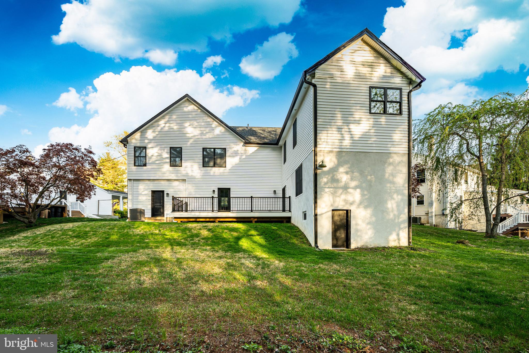 STENNING HILLS - Residential