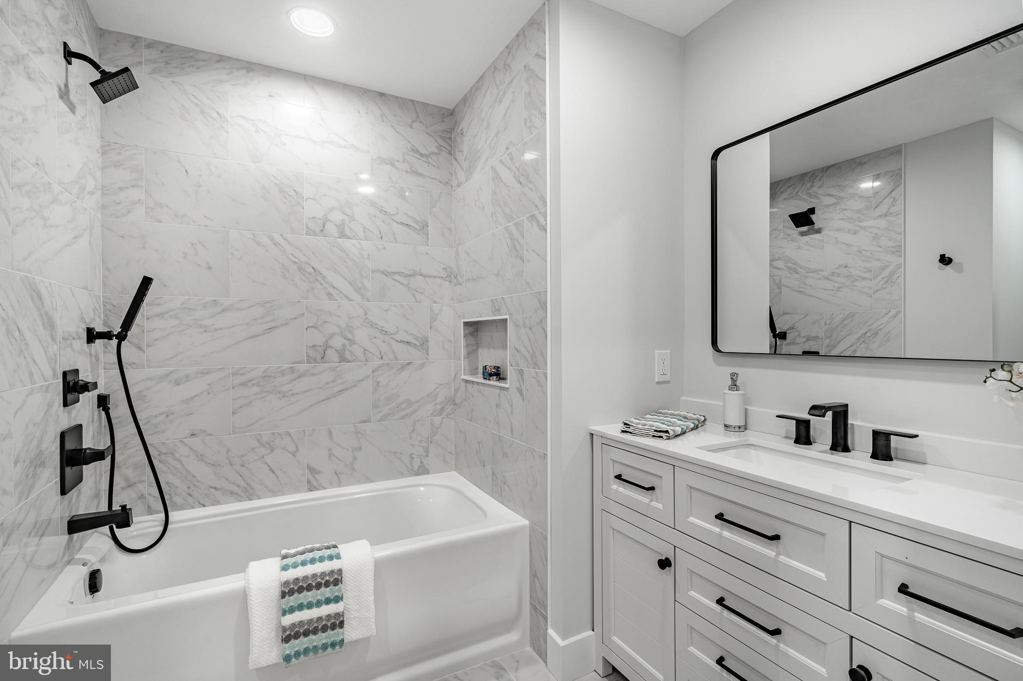 STENNING HILLS - Residential