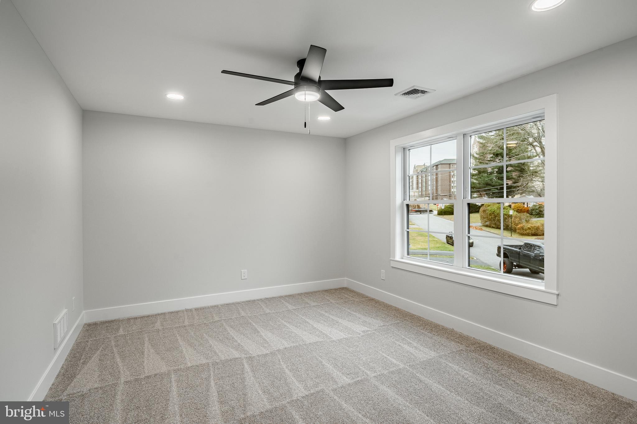 STENNING HILLS - Residential