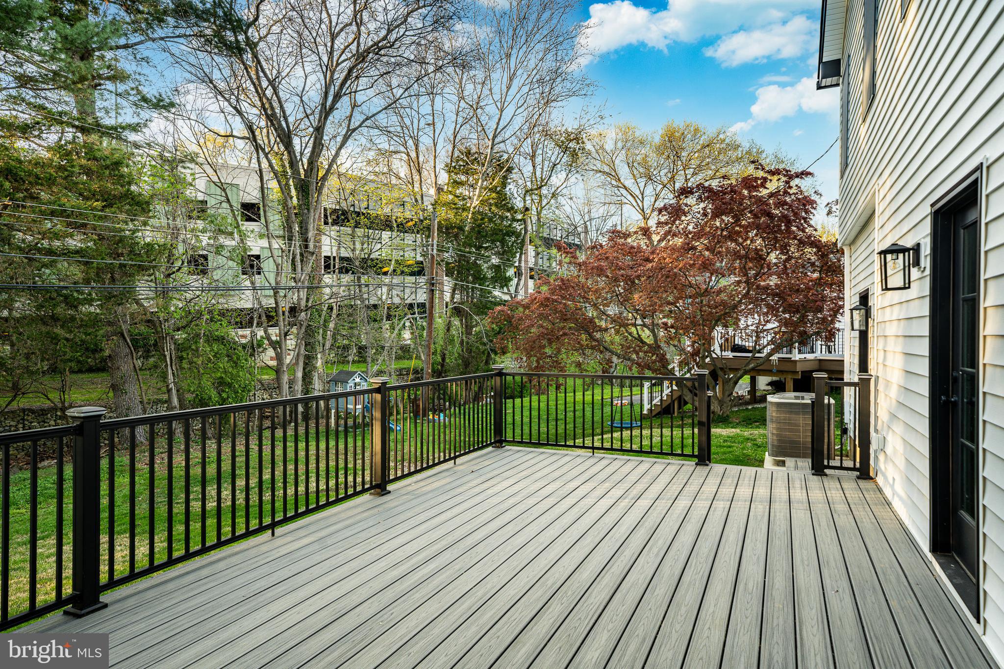 STENNING HILLS - Residential