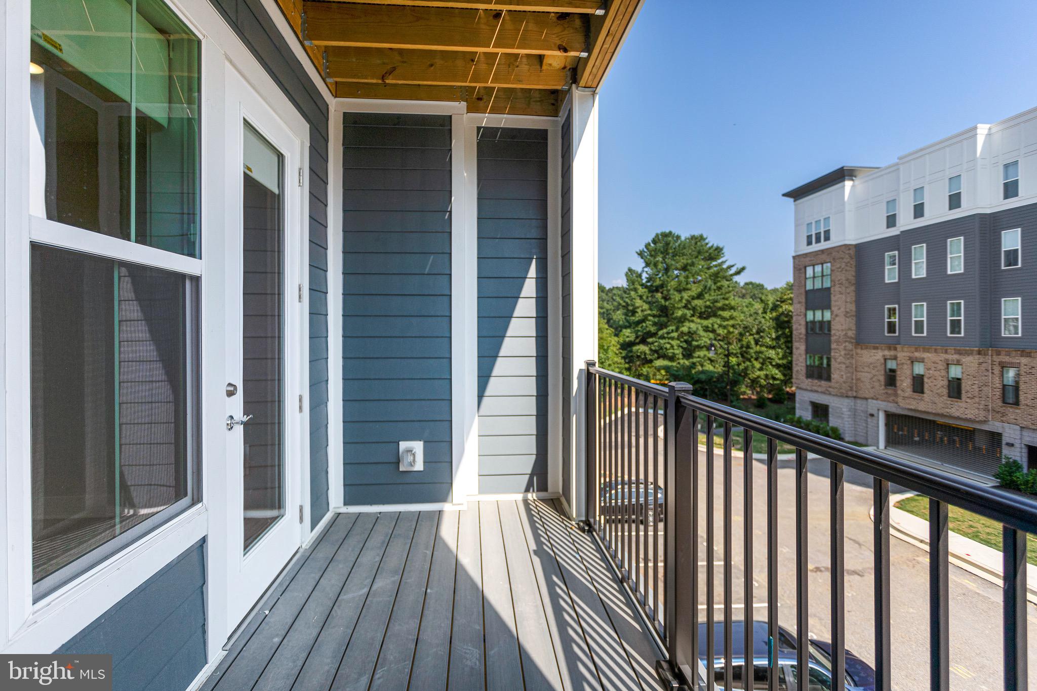 ELEMENT AT MILL CREEK - Residential