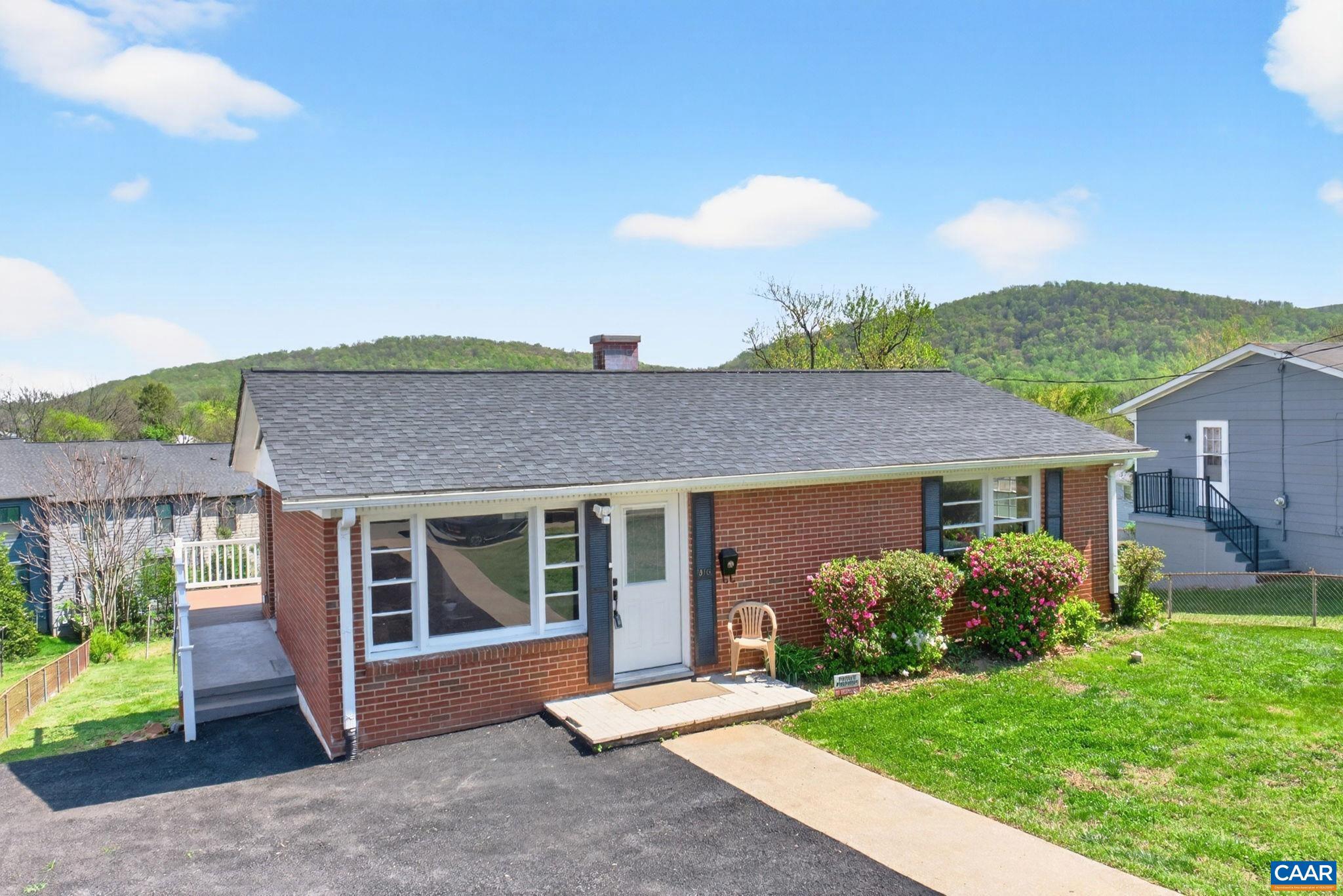 JEFFERSON HILLS - Residential