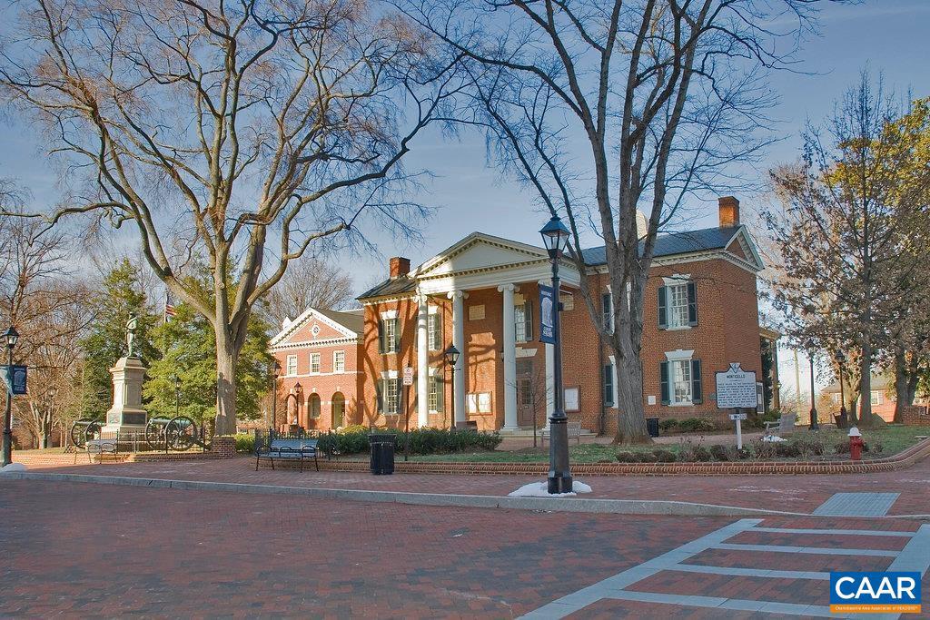 JEFFERSON HILLS - Residential