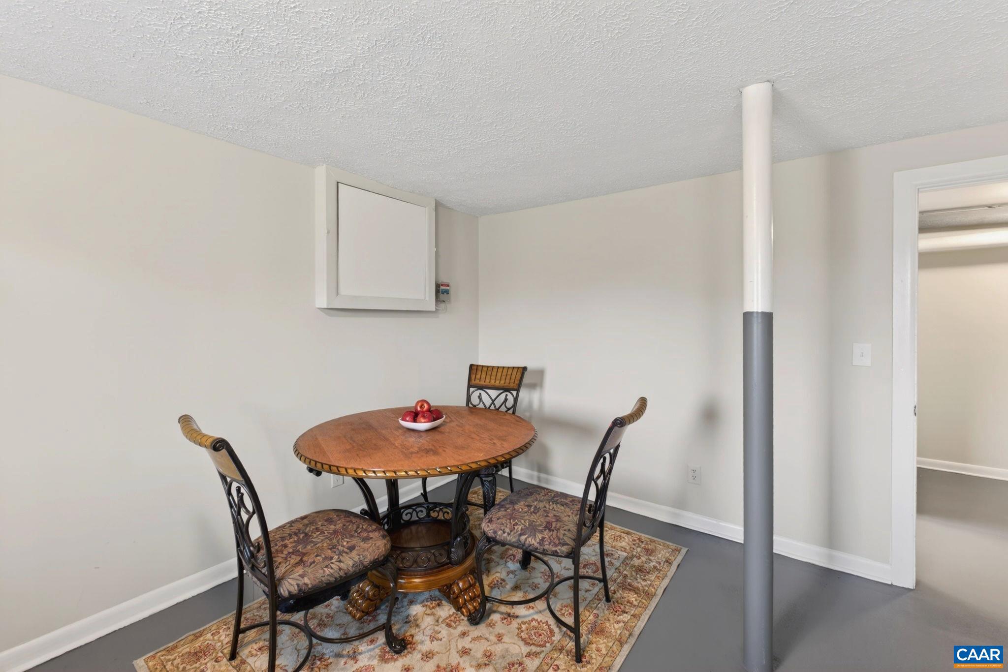 JEFFERSON HILLS - Residential