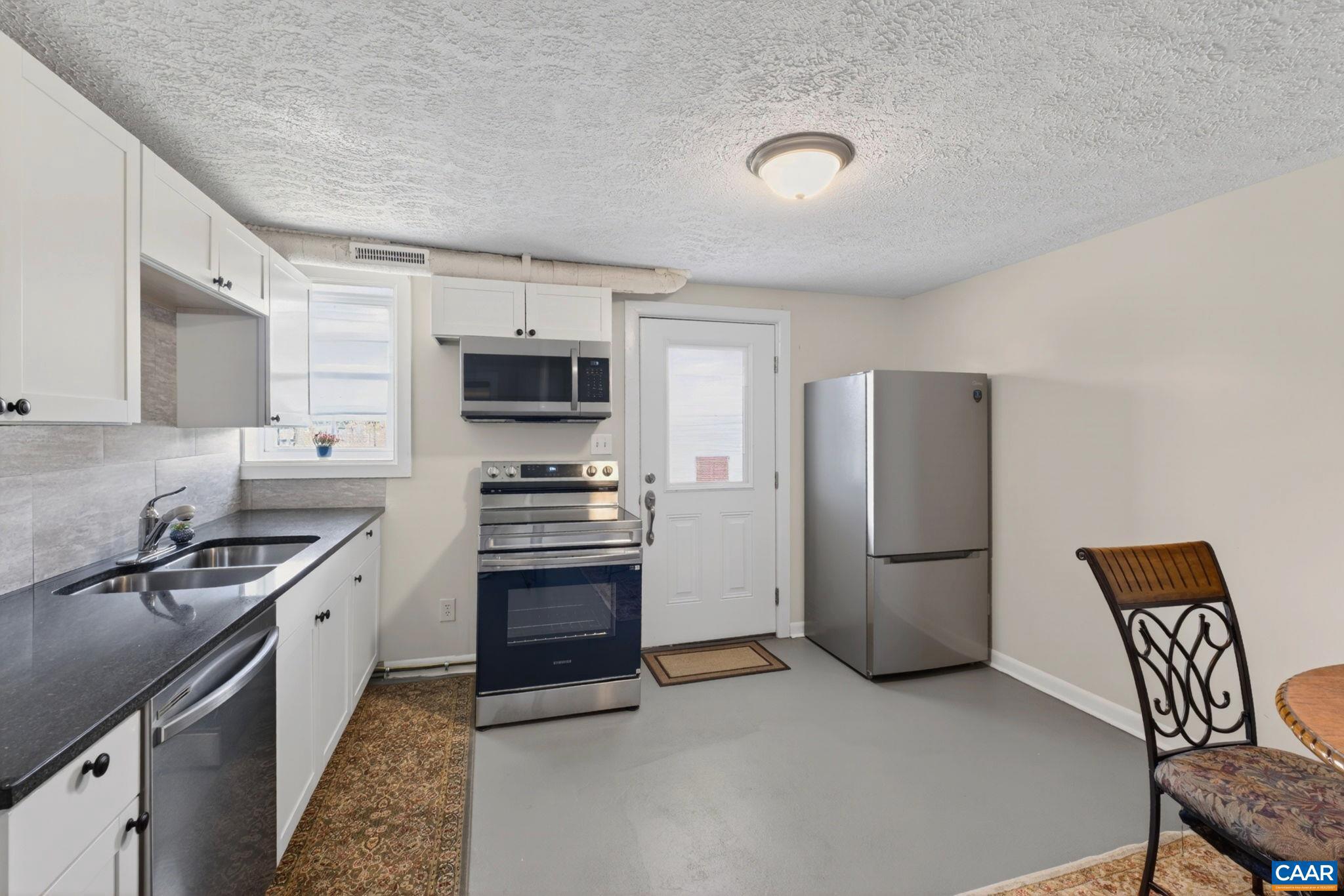 JEFFERSON HILLS - Residential