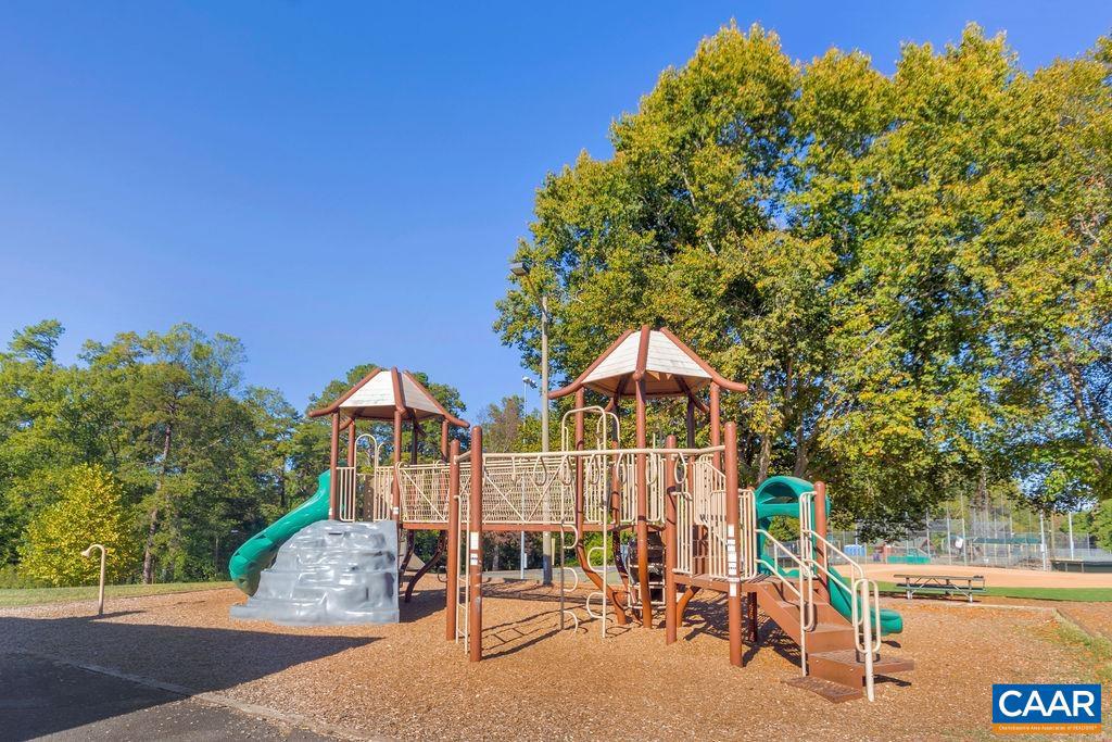 JEFFERSON HILLS - Residential