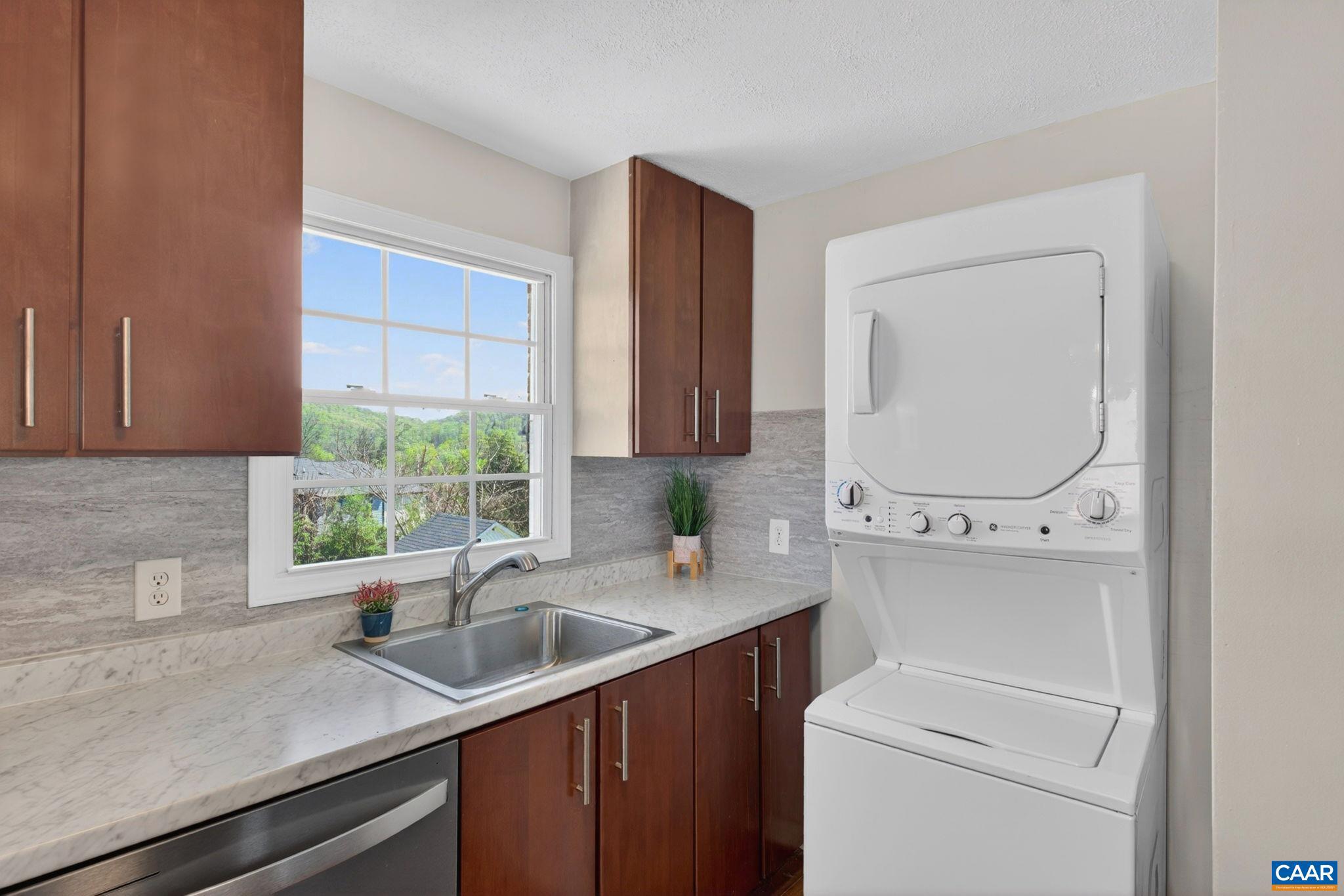 JEFFERSON HILLS - Residential