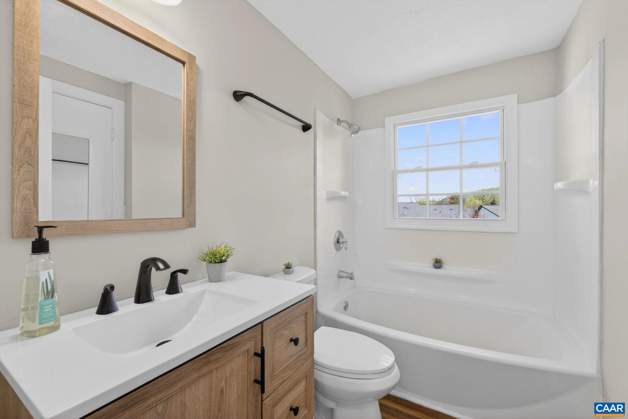 JEFFERSON HILLS - Residential