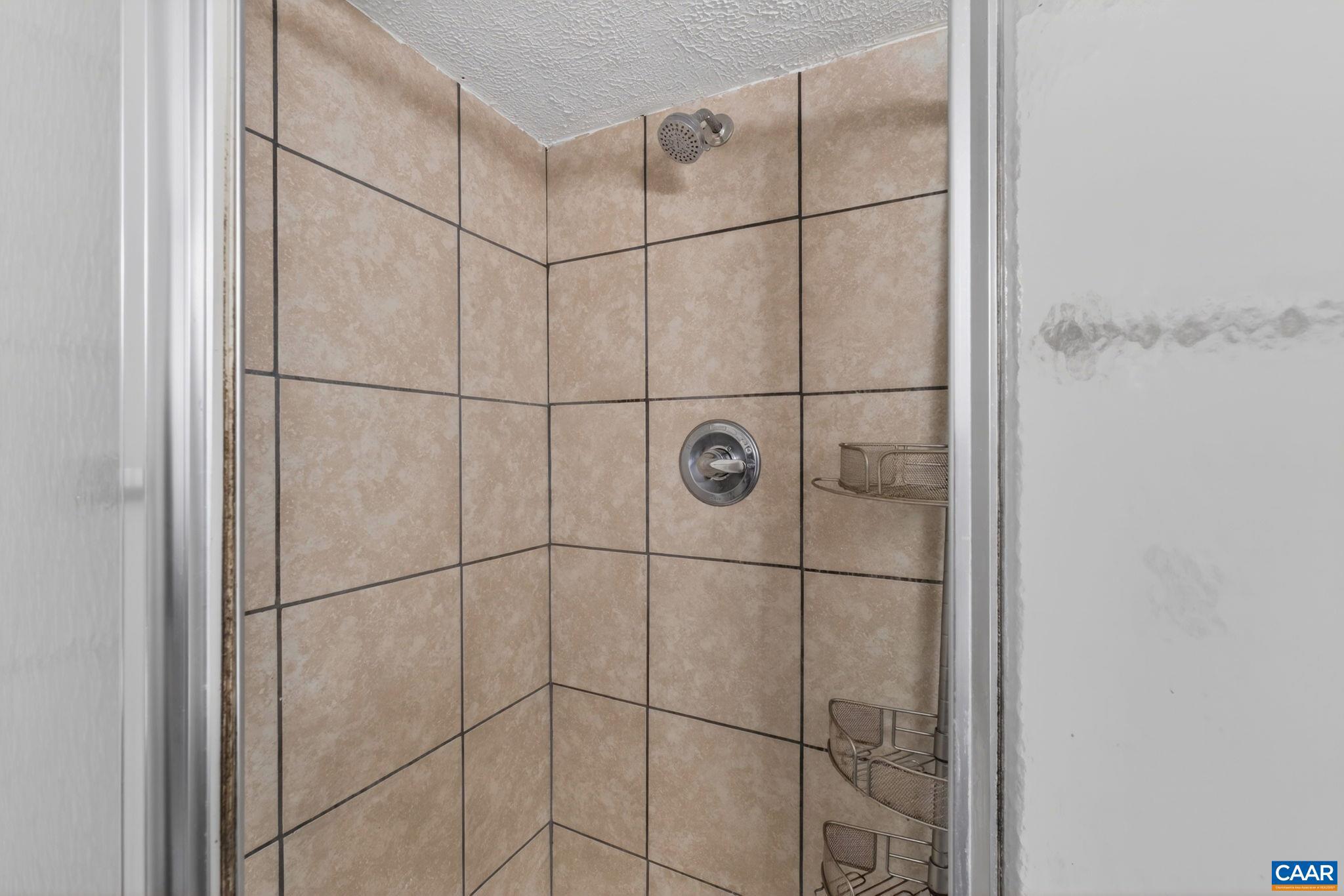 JEFFERSON HILLS - Residential