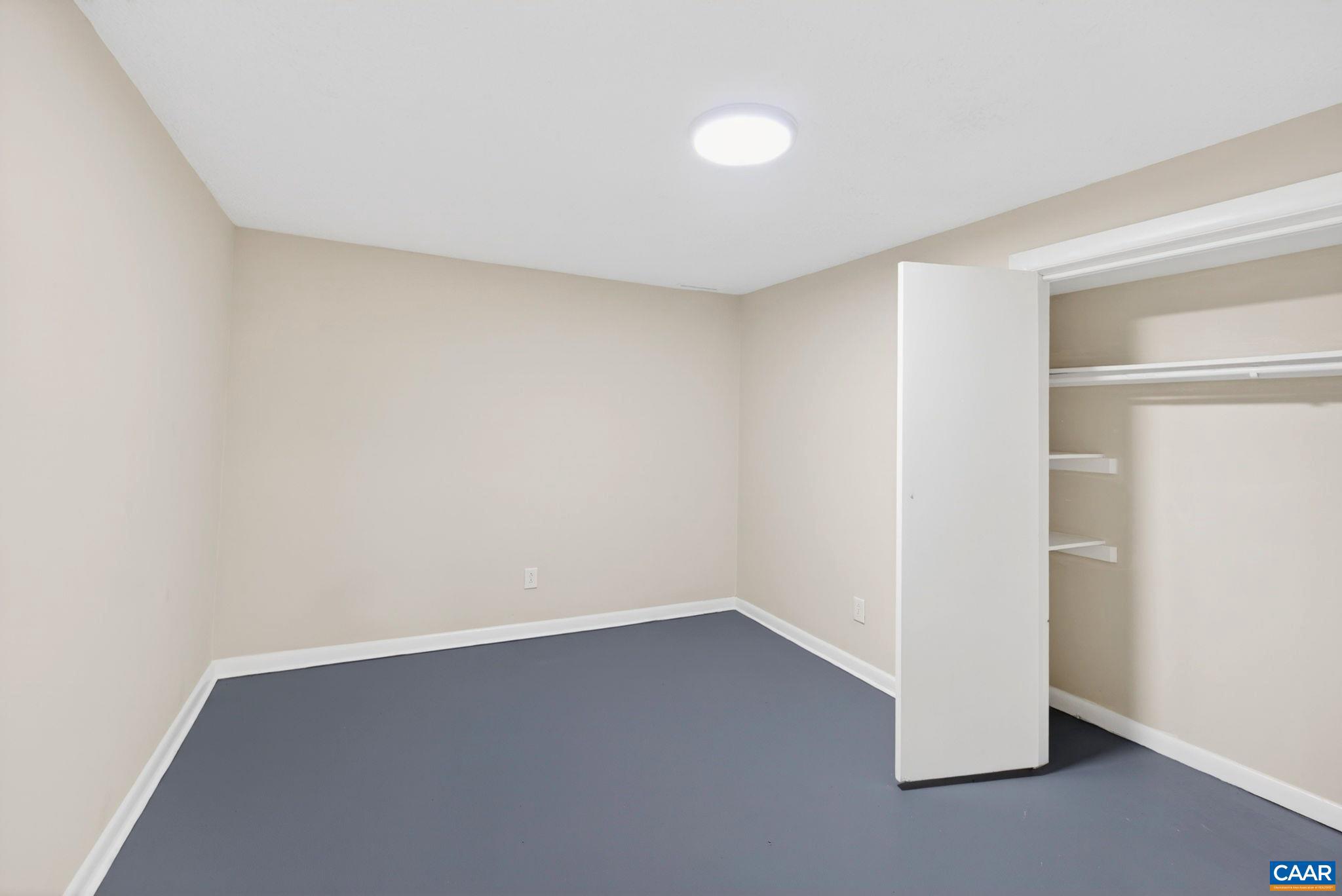 JEFFERSON HILLS - Residential