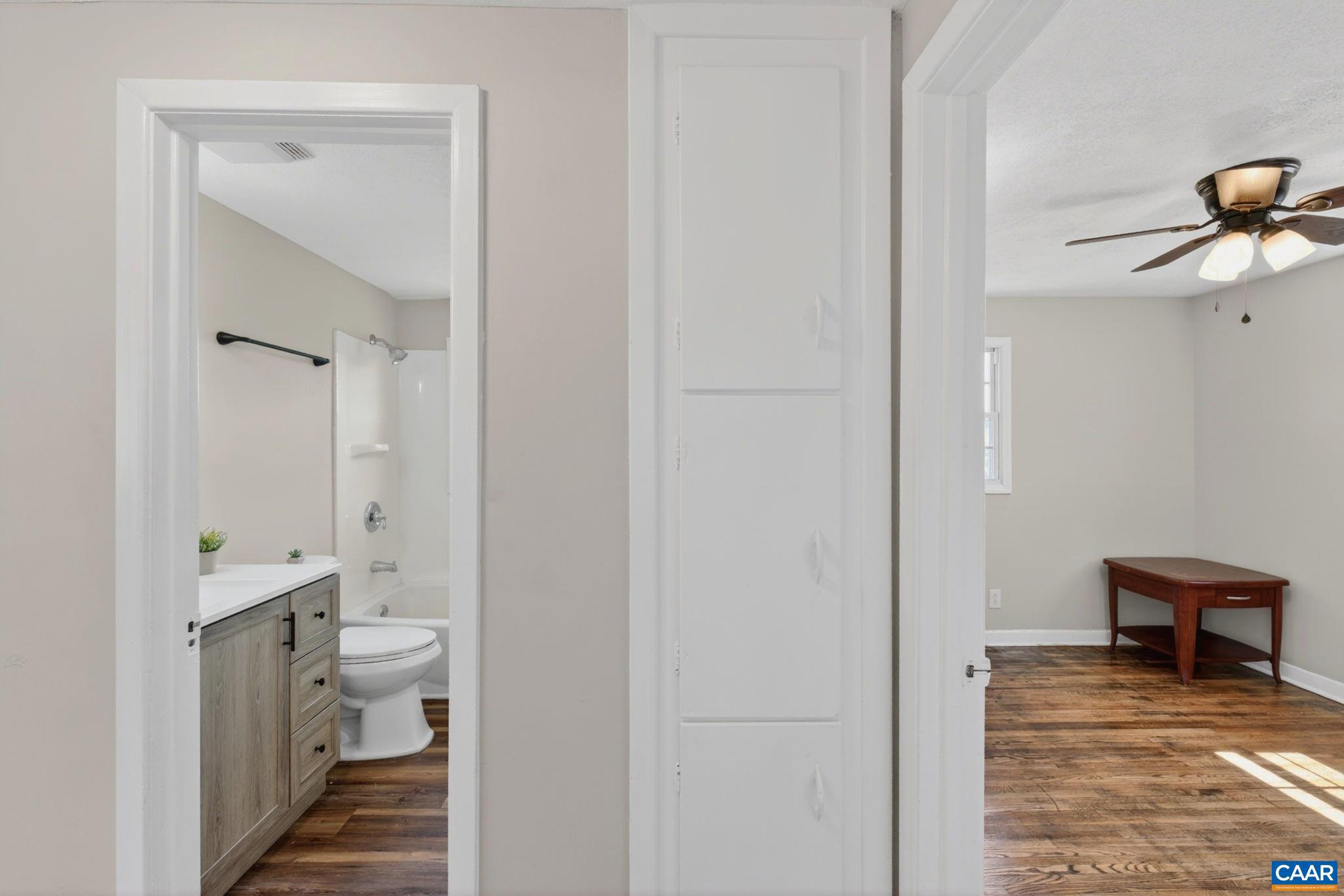 JEFFERSON HILLS - Residential