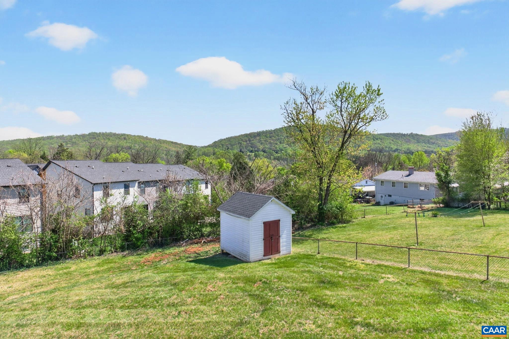 JEFFERSON HILLS - Residential