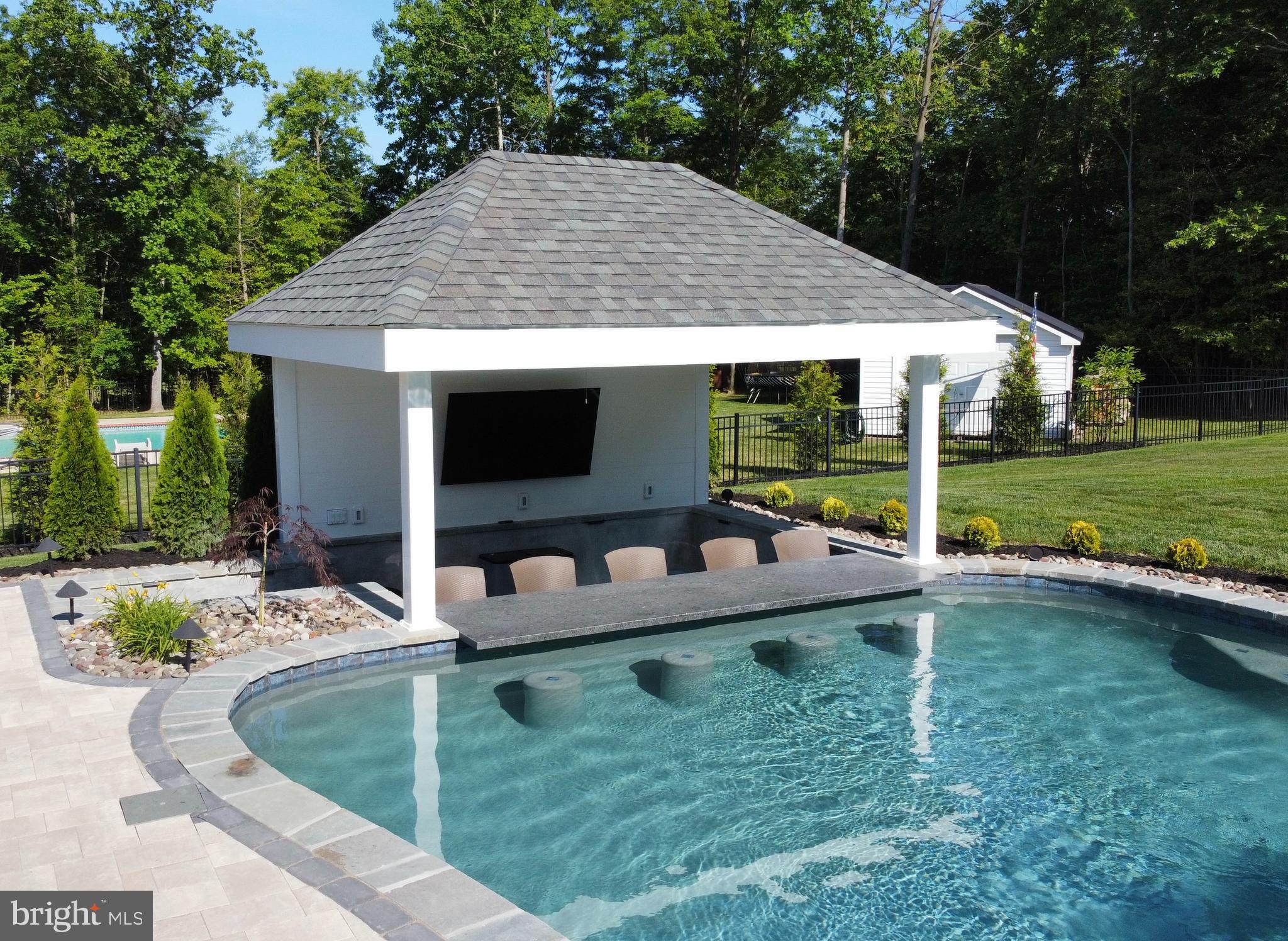 GREENSPRING AT COMPASS POINTE - Residential