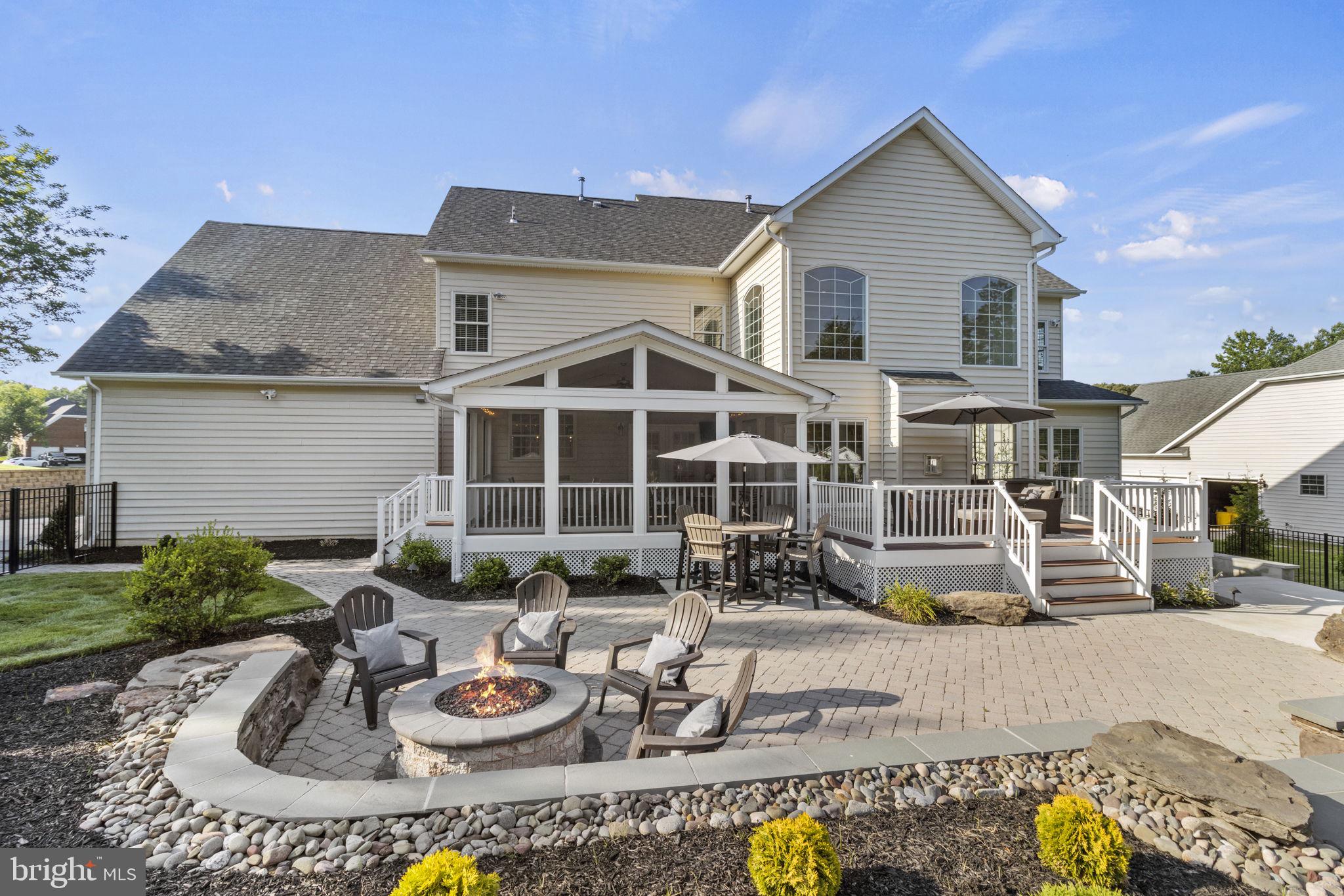 GREENSPRING AT COMPASS POINTE - Residential