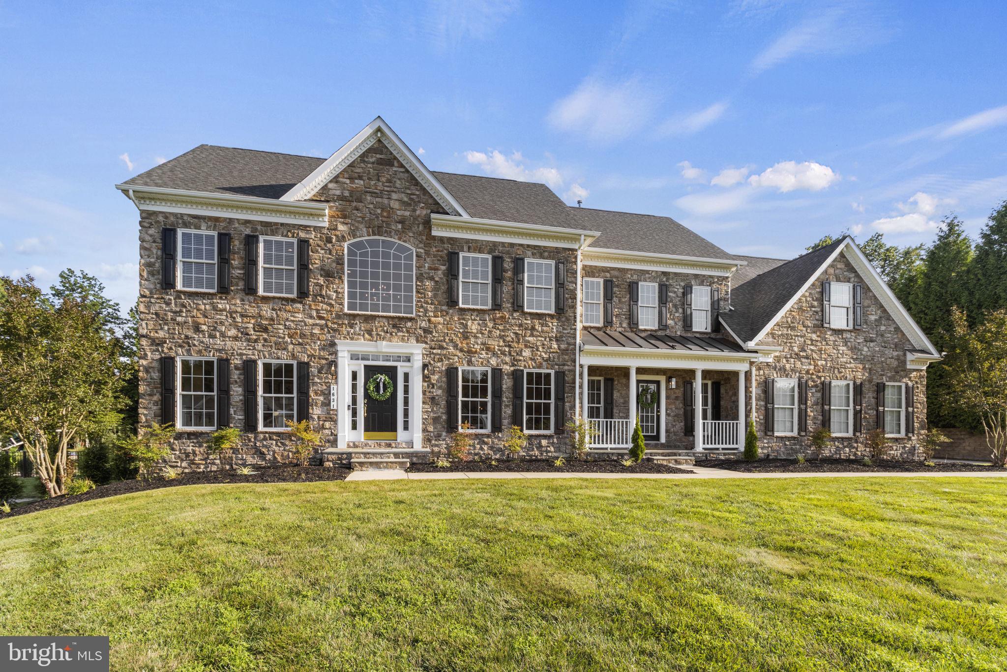 GREENSPRING AT COMPASS POINTE - Residential