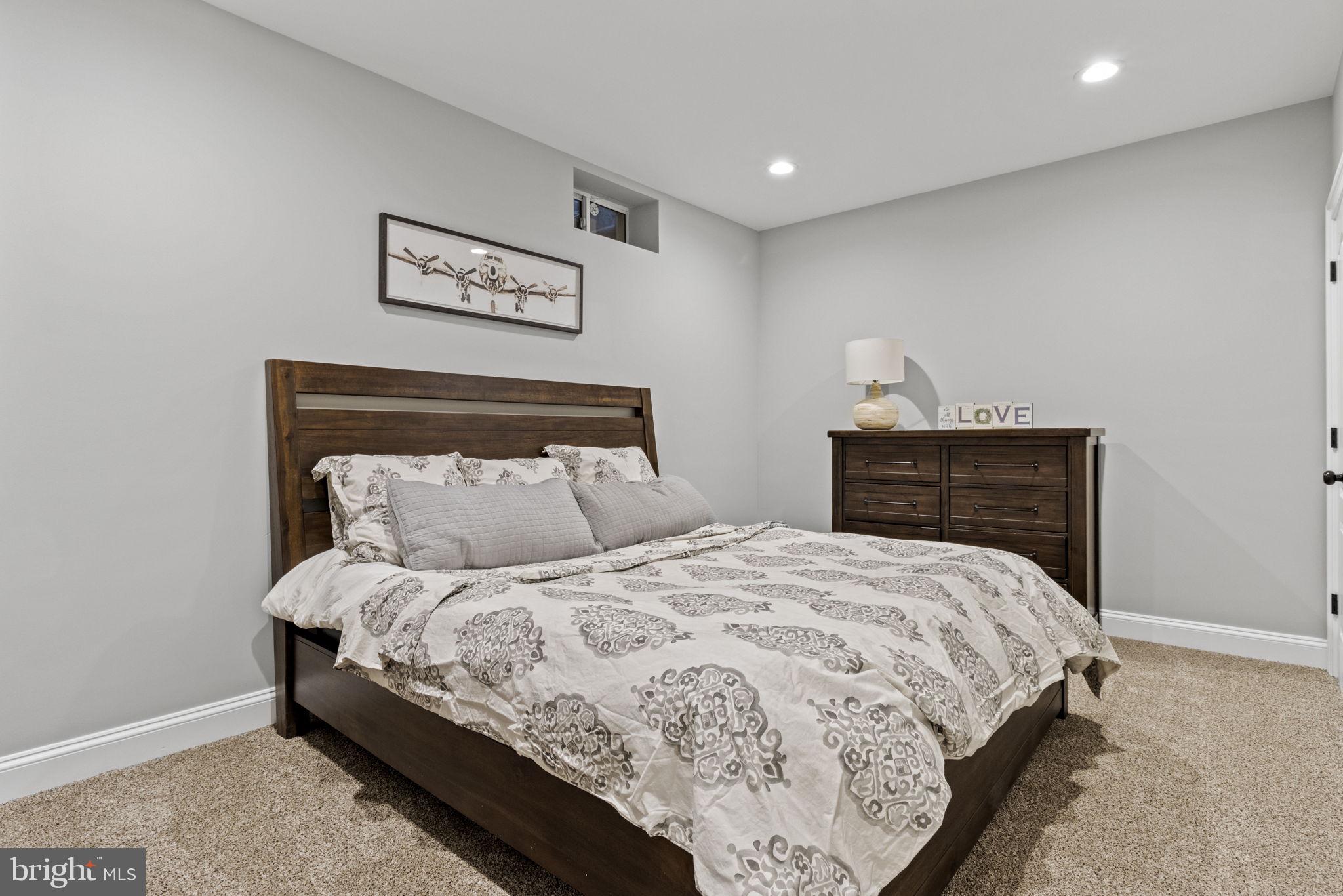 GREENSPRING AT COMPASS POINTE - Residential