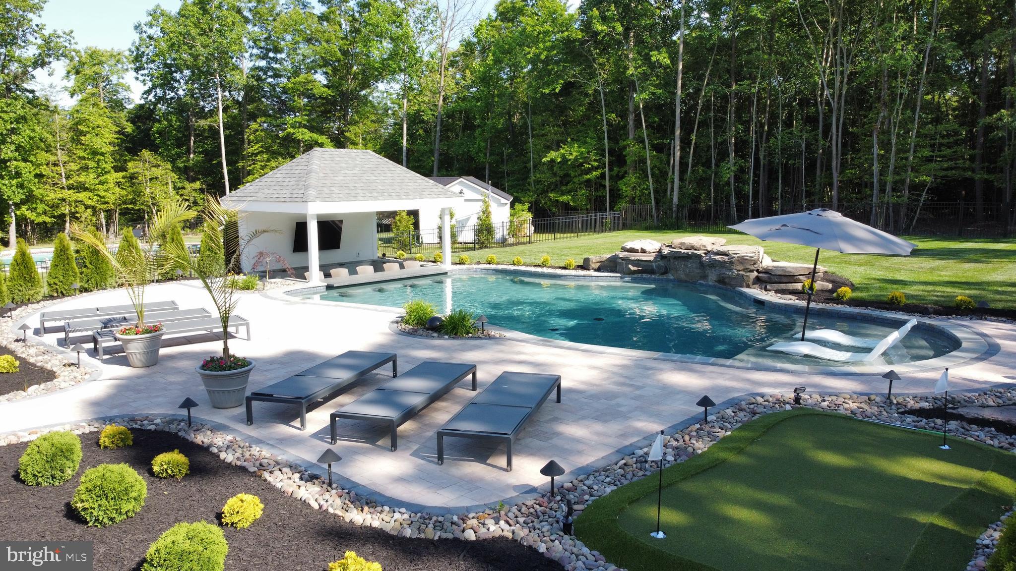 GREENSPRING AT COMPASS POINTE - Residential