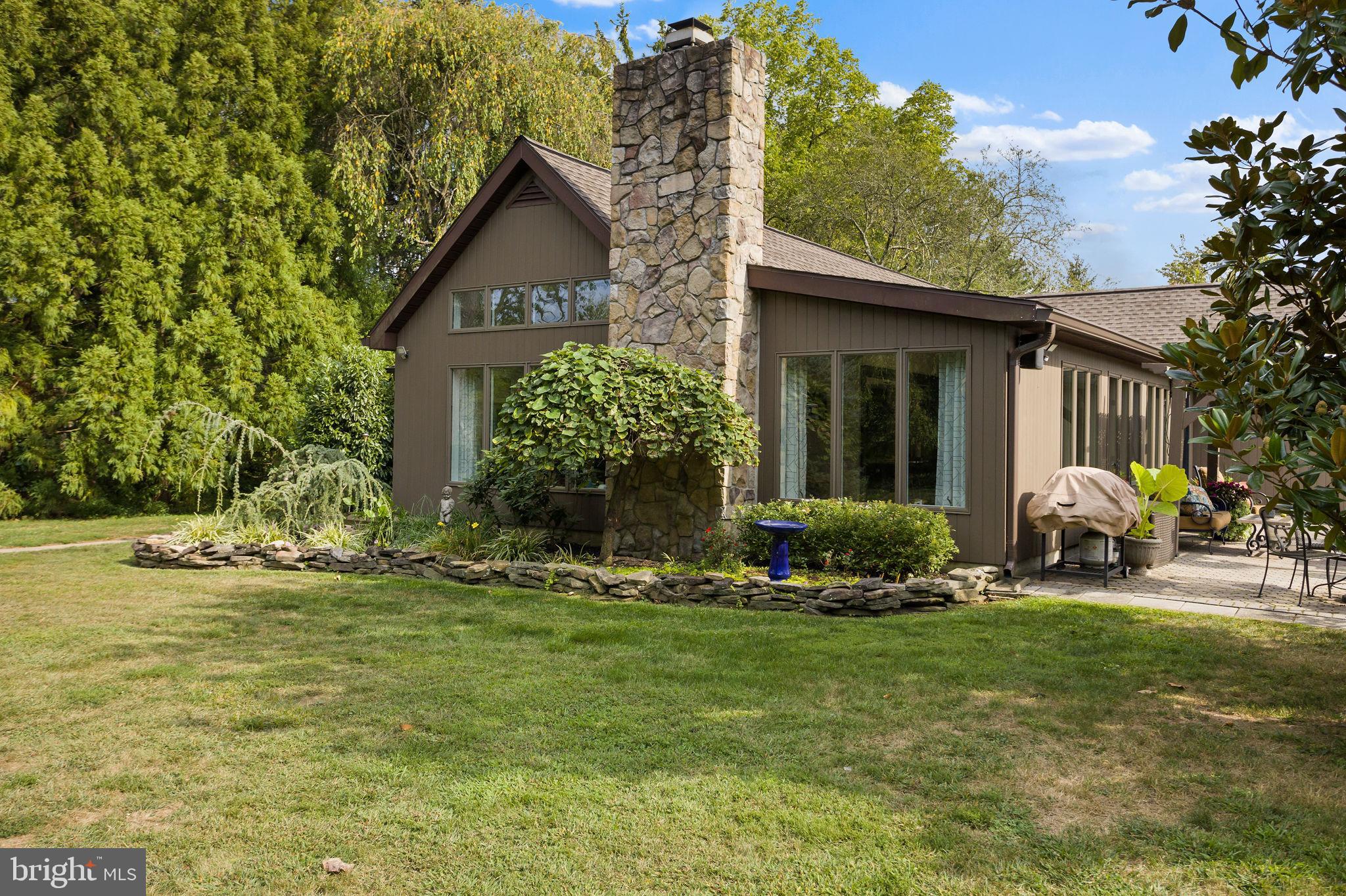 409 FEDERAL CITY ROAD