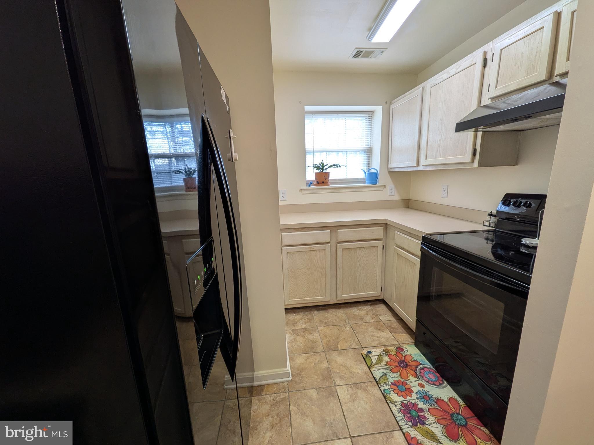 APPLEGATE CONDO - Residential