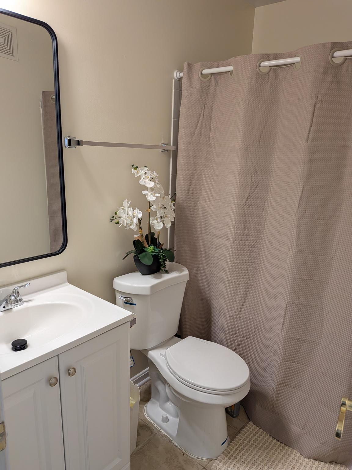 APPLEGATE CONDO - Residential