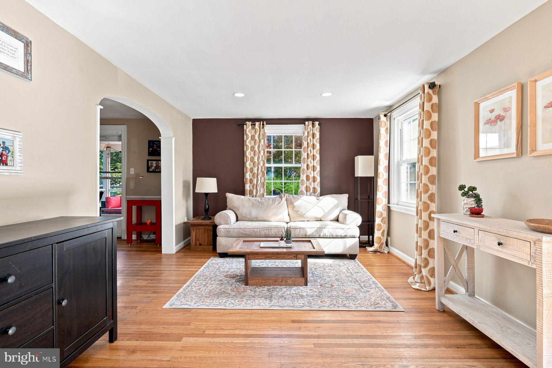 203 LARRIMORE LANE