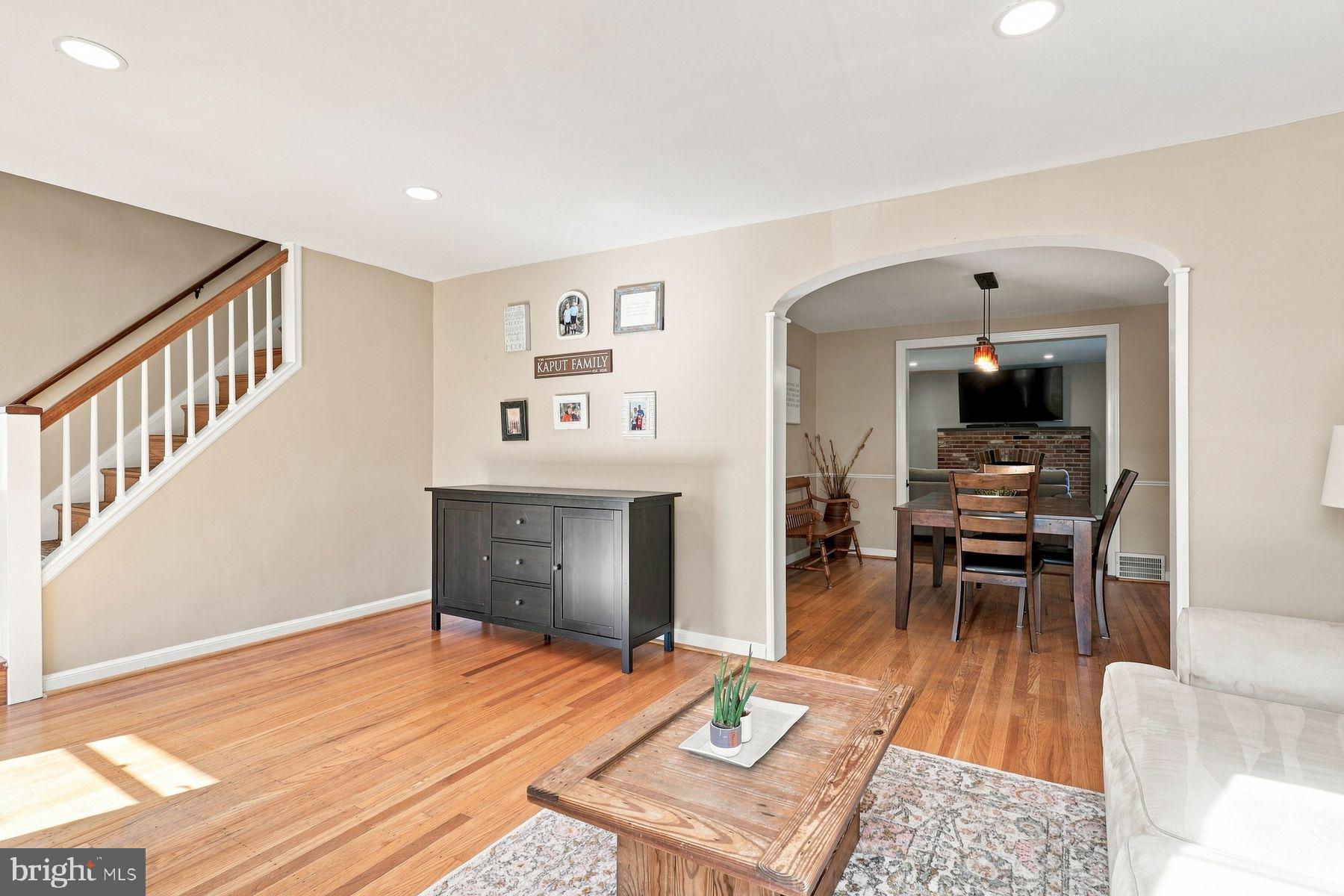 203 LARRIMORE LANE