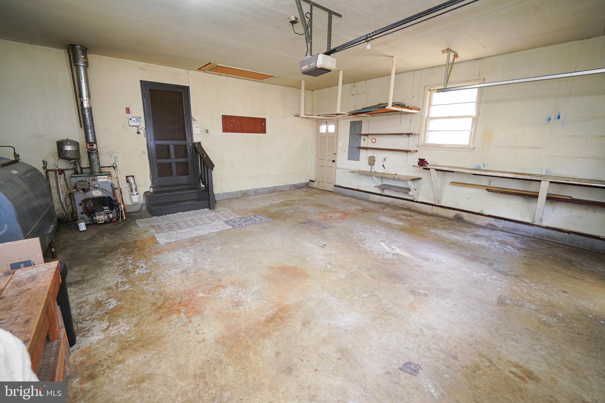 PINE KNOLL TERRACE - Residential