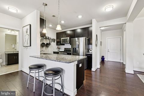 Condo For Sale - 2907 Bleeker Street #3-206<br/> FAIRFAX, VA 22031