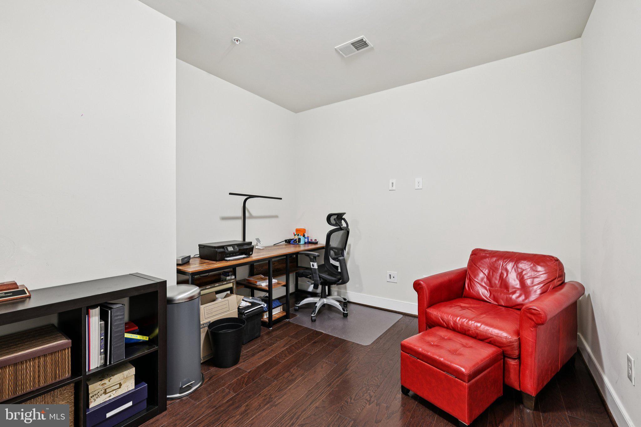 FLATS AT METROWEST - Residential