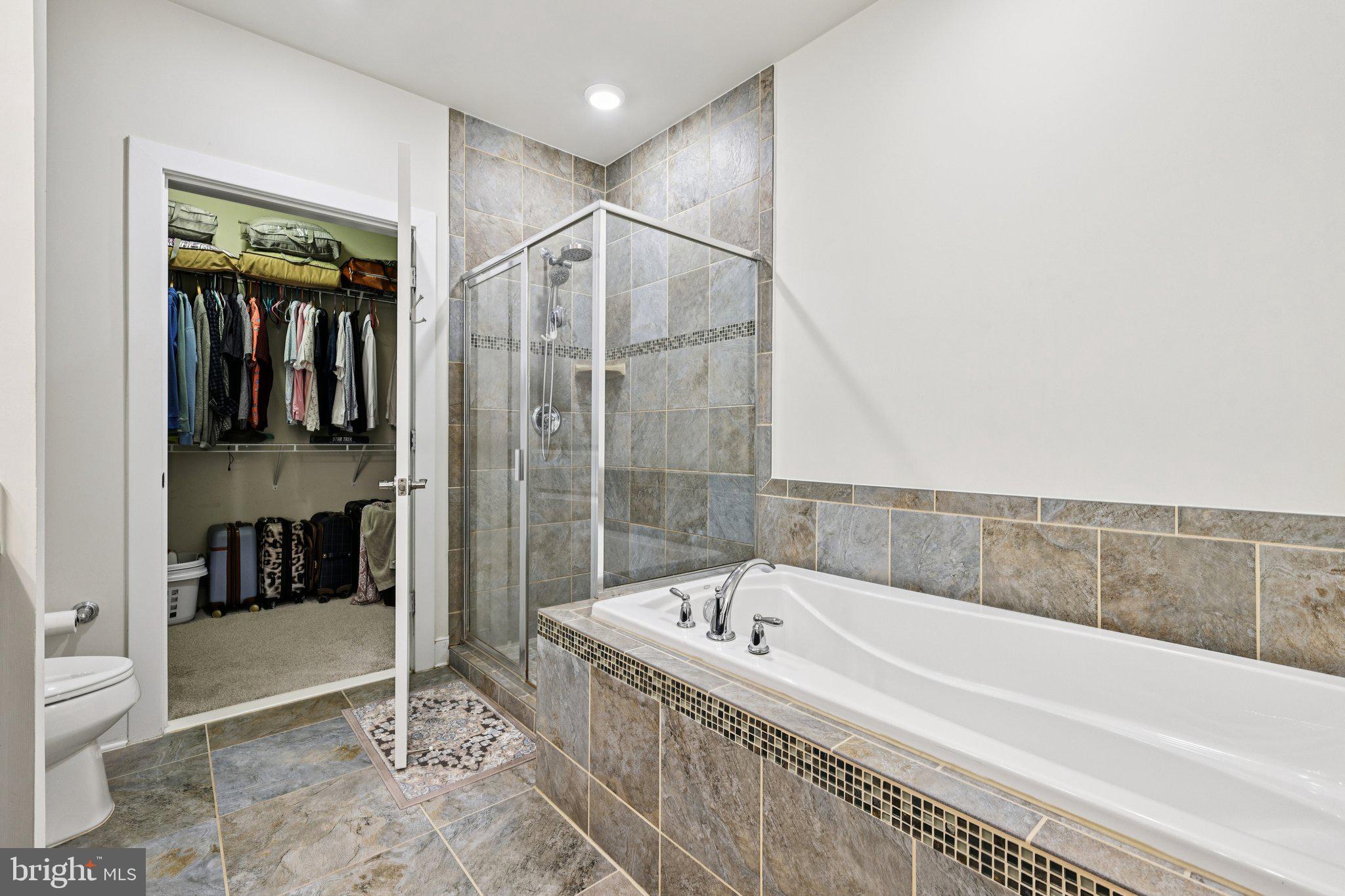 FLATS AT METROWEST - Residential