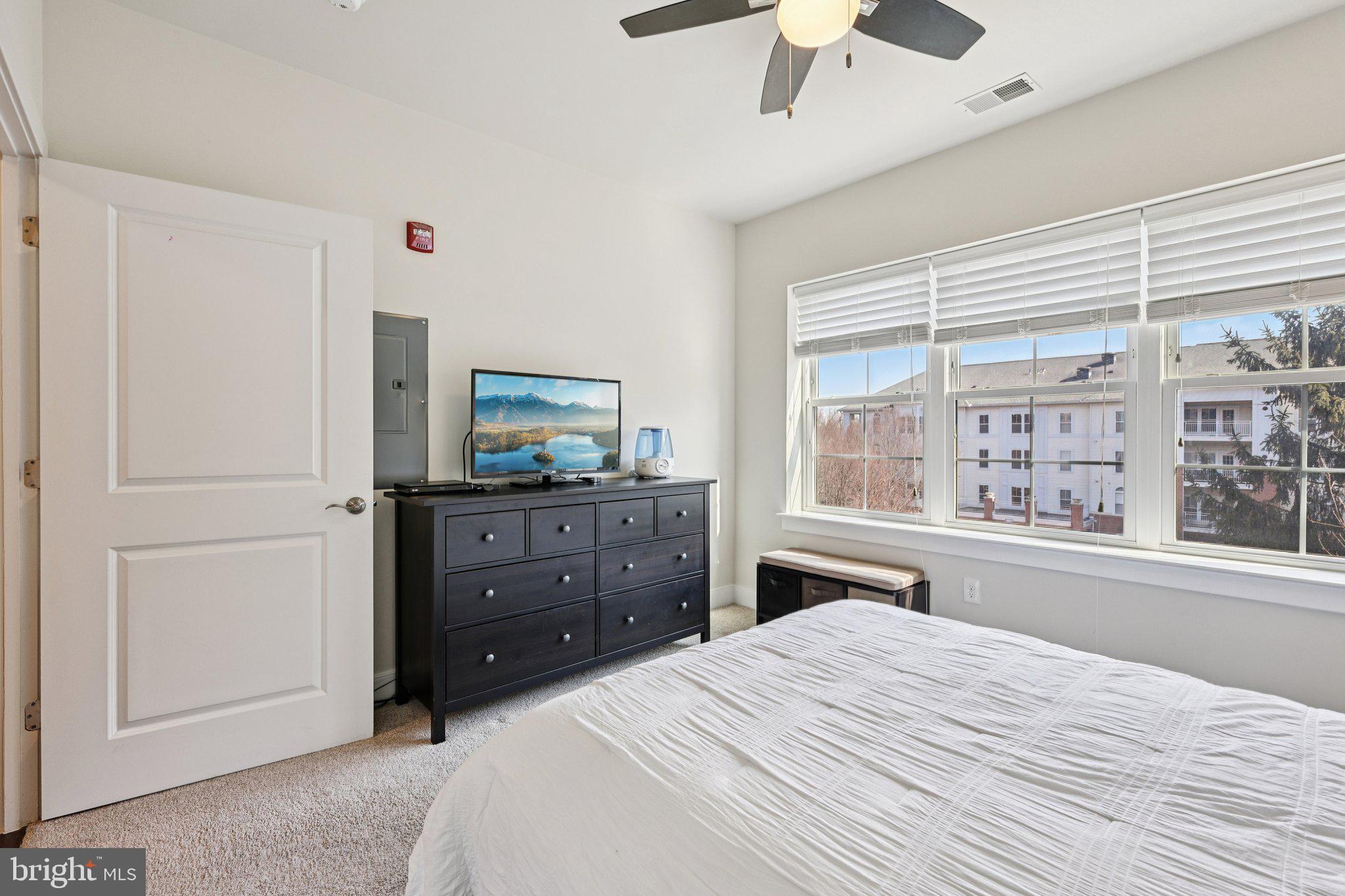 FLATS AT METROWEST - Residential