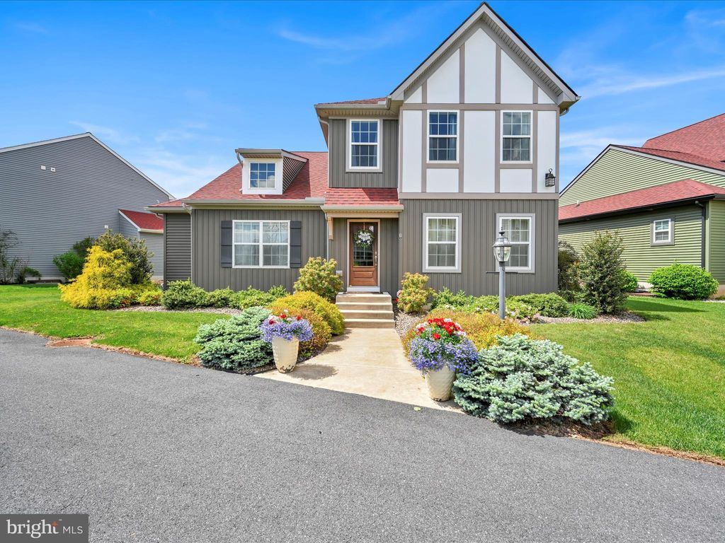 Photo of 10 Bittendorf Way, REINHOLDS, PA 17569 (MLS # PALA2069424)