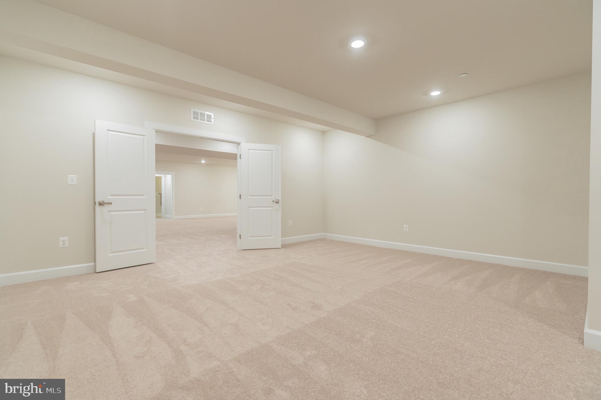 TWO RIVERS - Residential