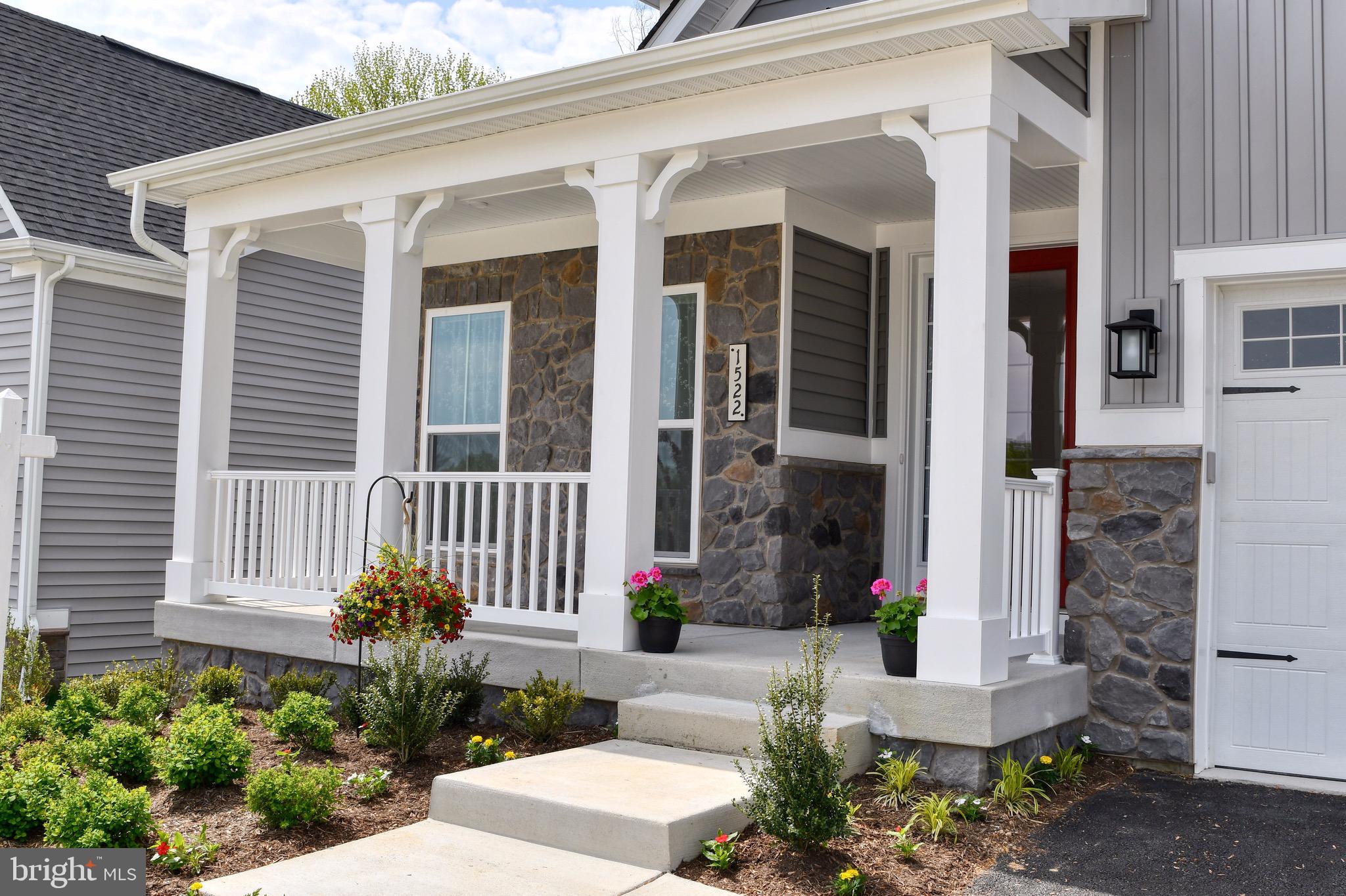 TWO RIVERS - Residential