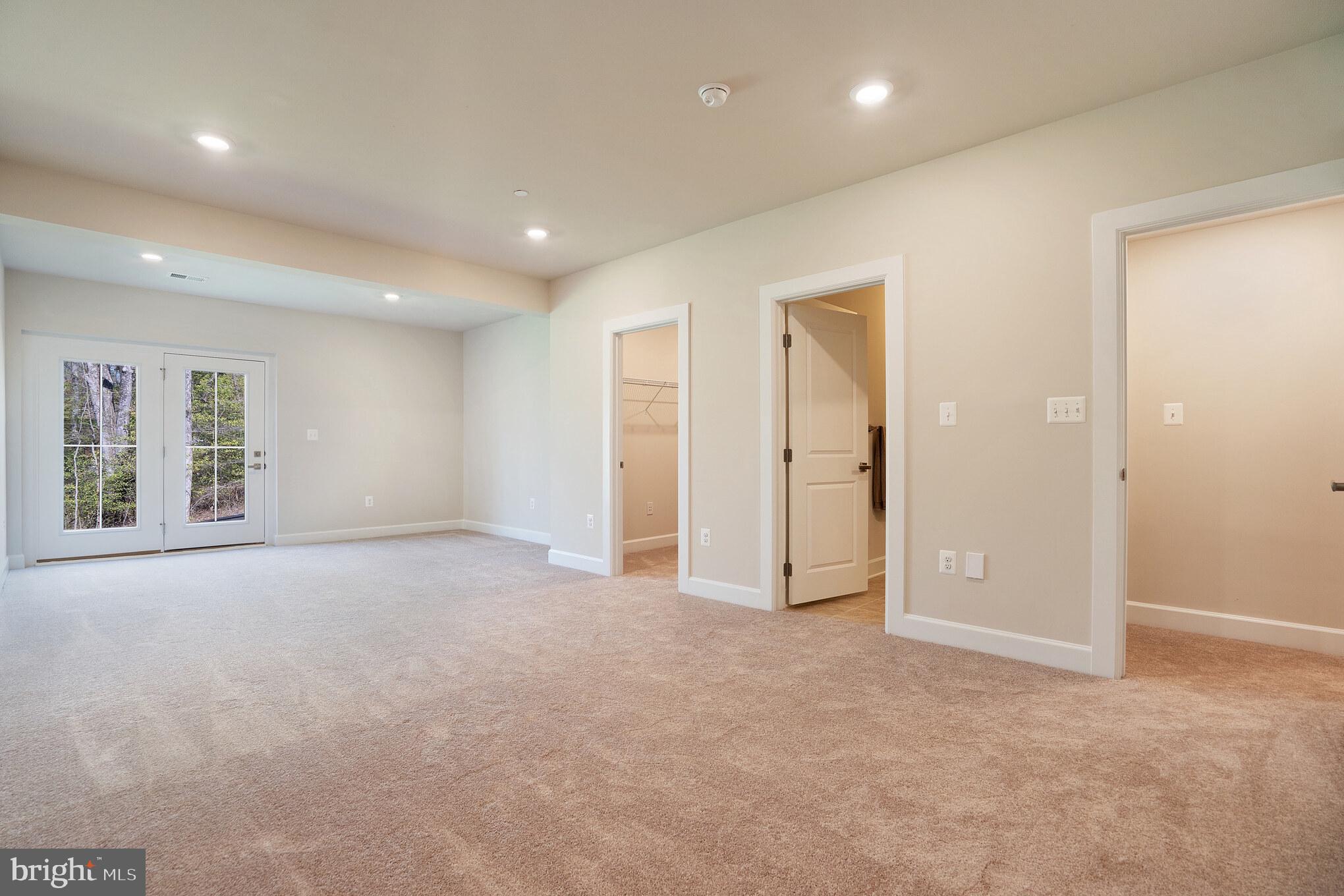 TWO RIVERS - Residential