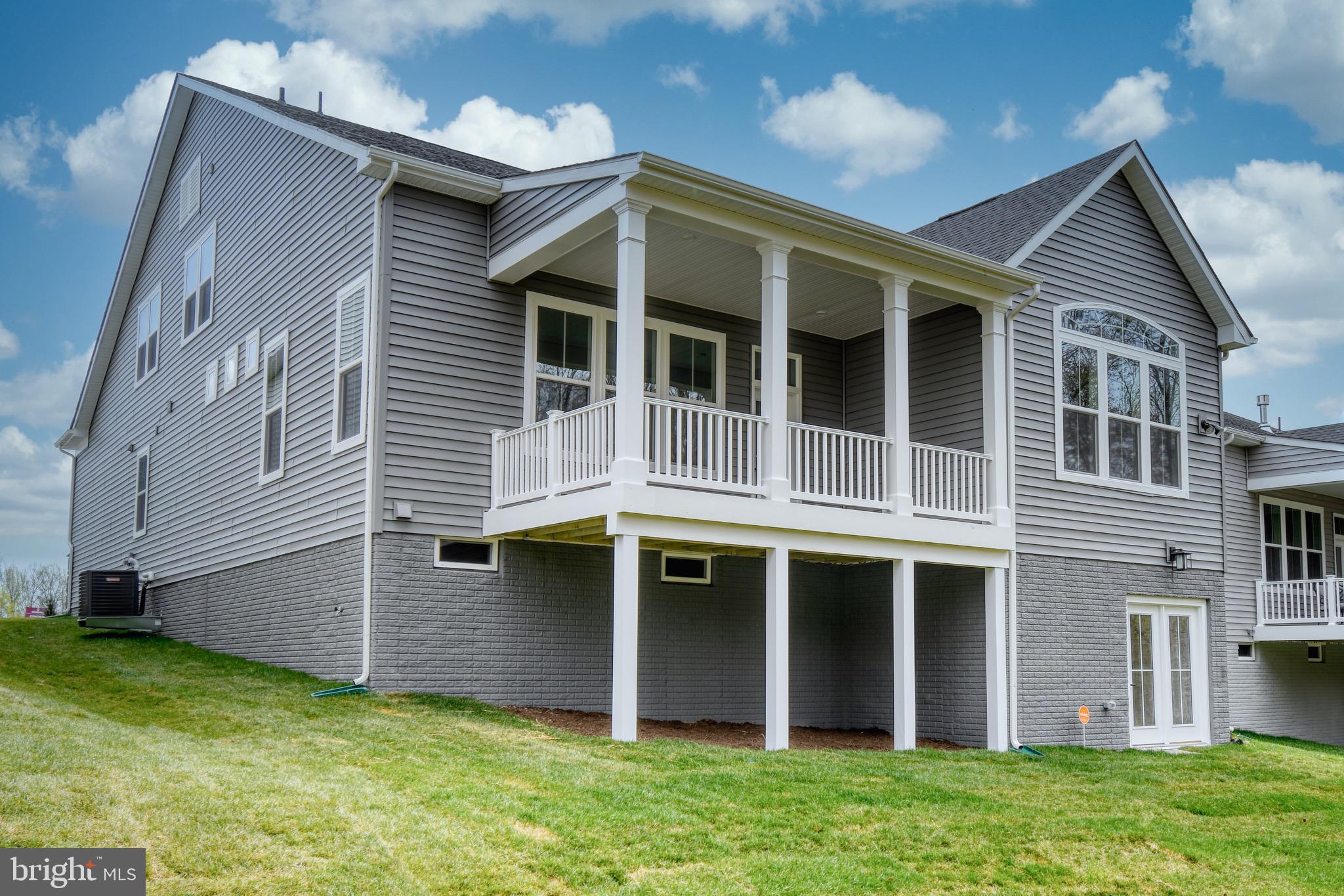 TWO RIVERS - Residential